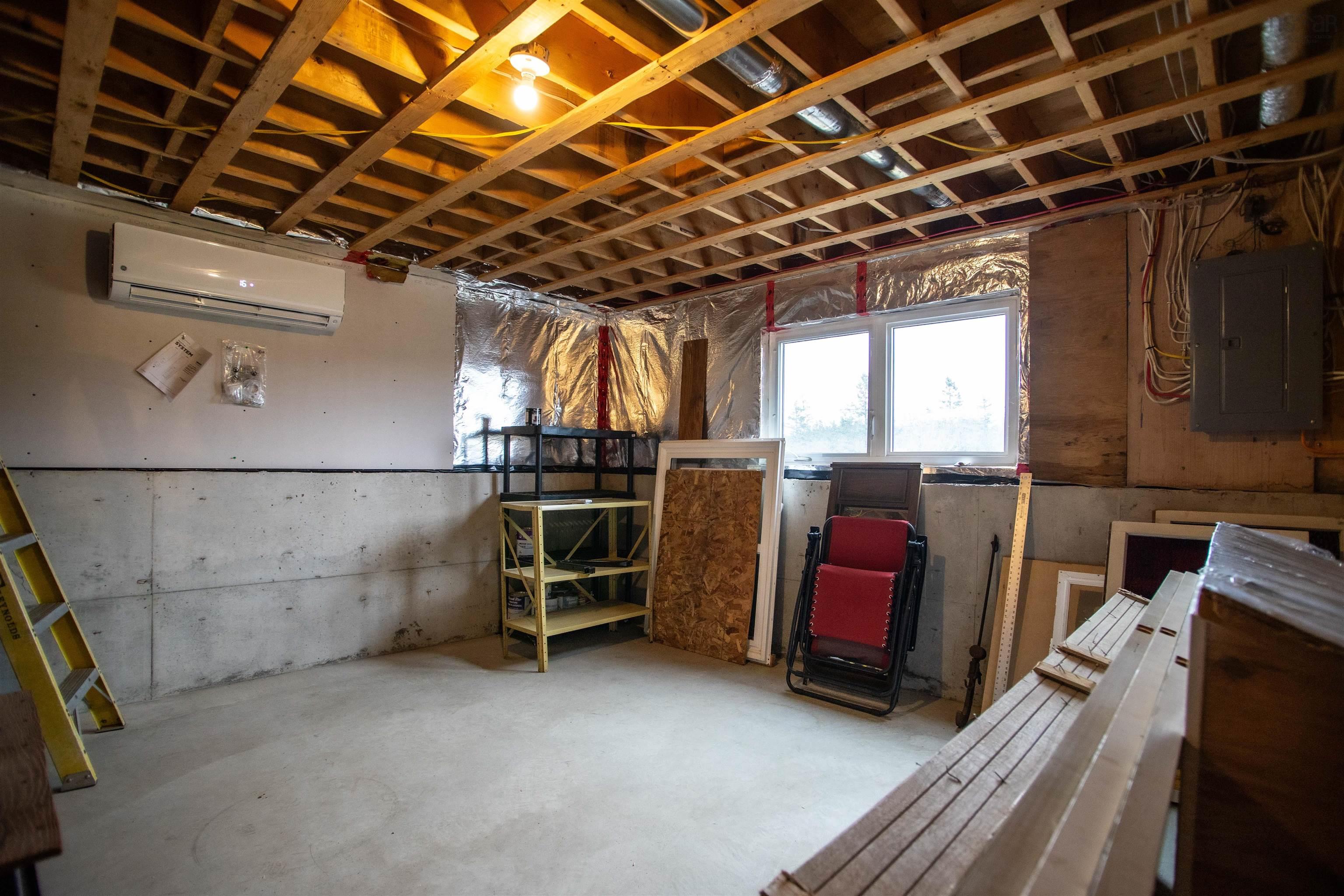 $289,000.00: 3681 Highway 217, East Ferry