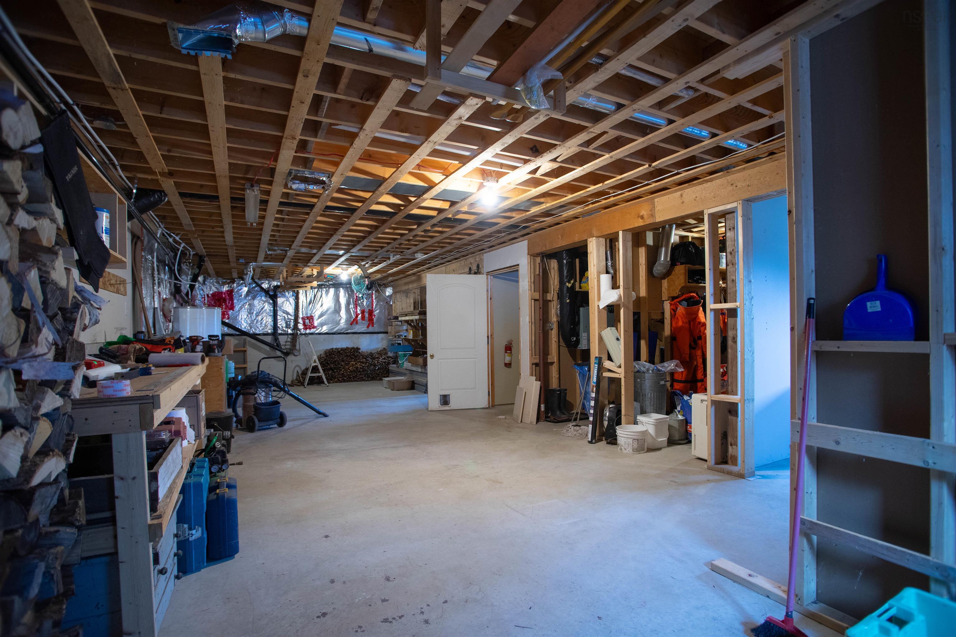 $289,000.00: 3681 Highway 217, East Ferry