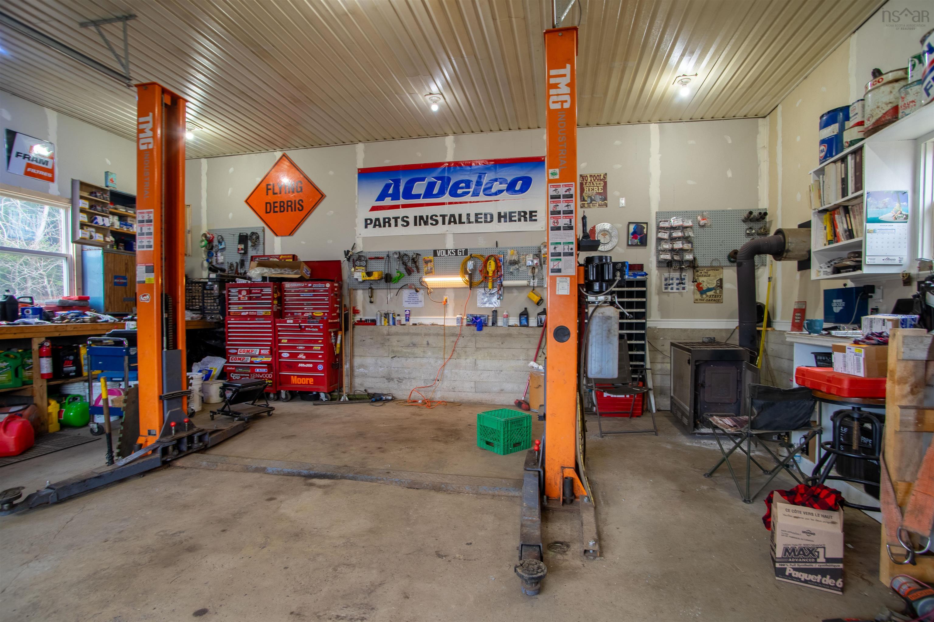 $289,000.00: 3681 Highway 217, East Ferry