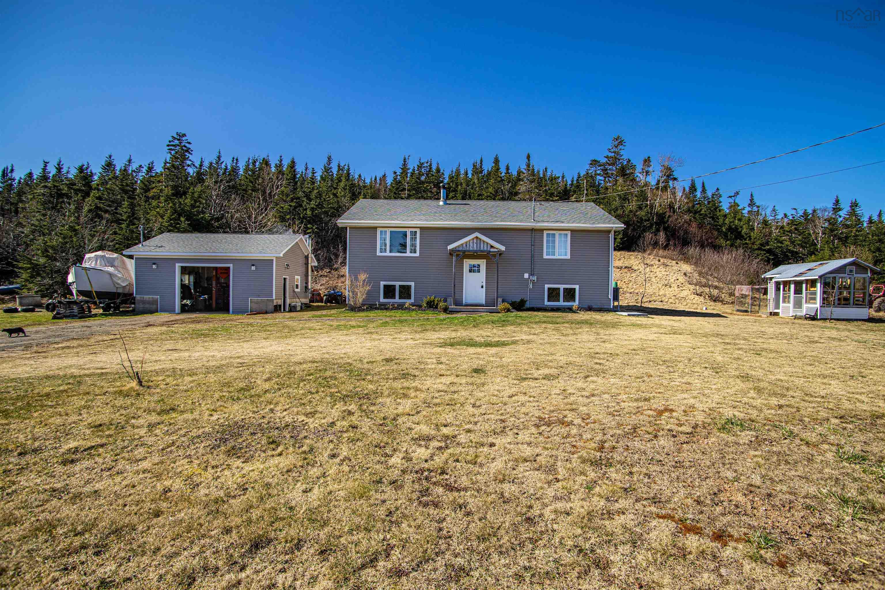 $289,000.00: 3681 Highway 217, East Ferry
