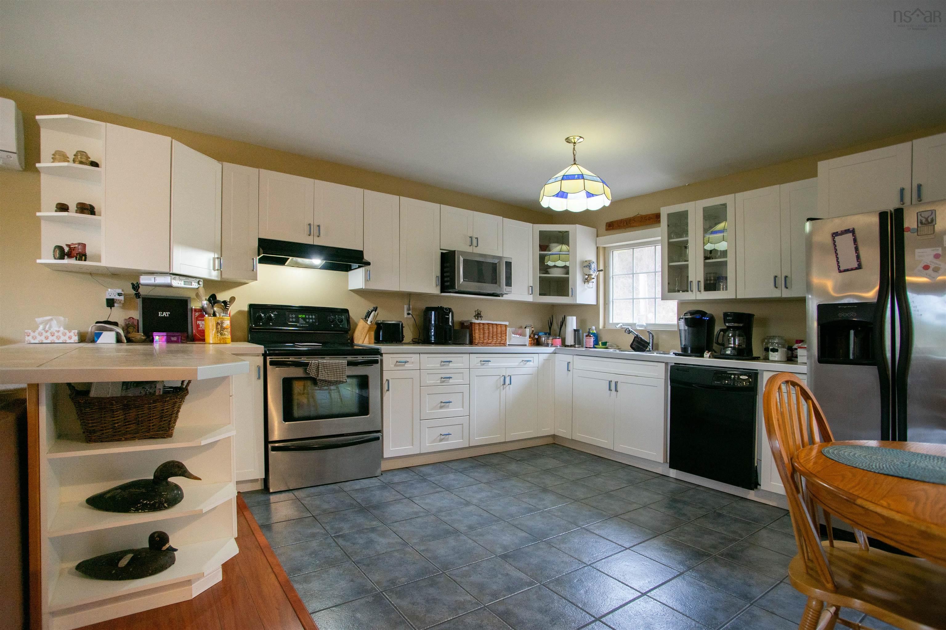 $289,000.00: 3681 Highway 217, East Ferry