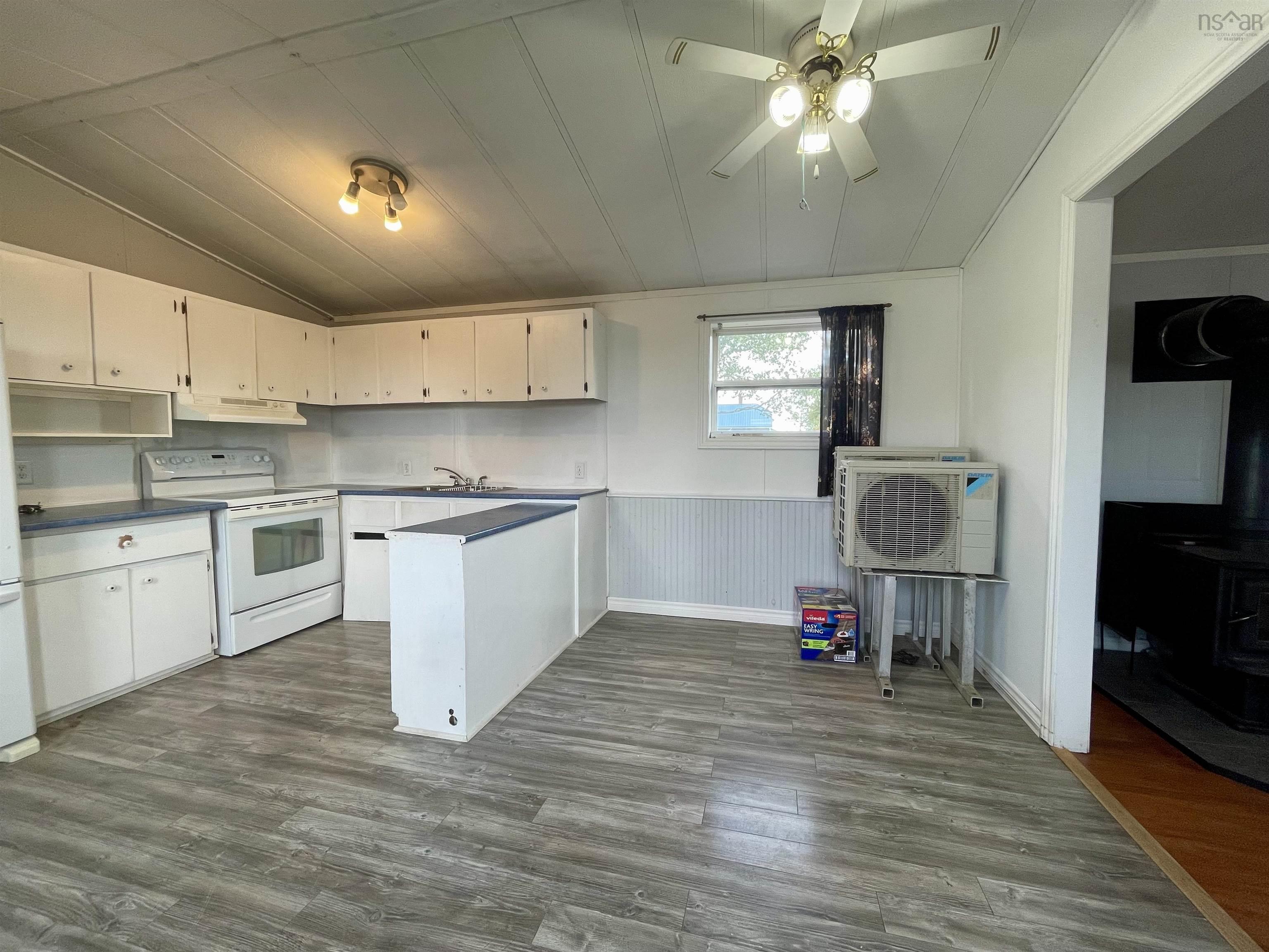 $149,900.00: 44 Chapel Street, Springhill