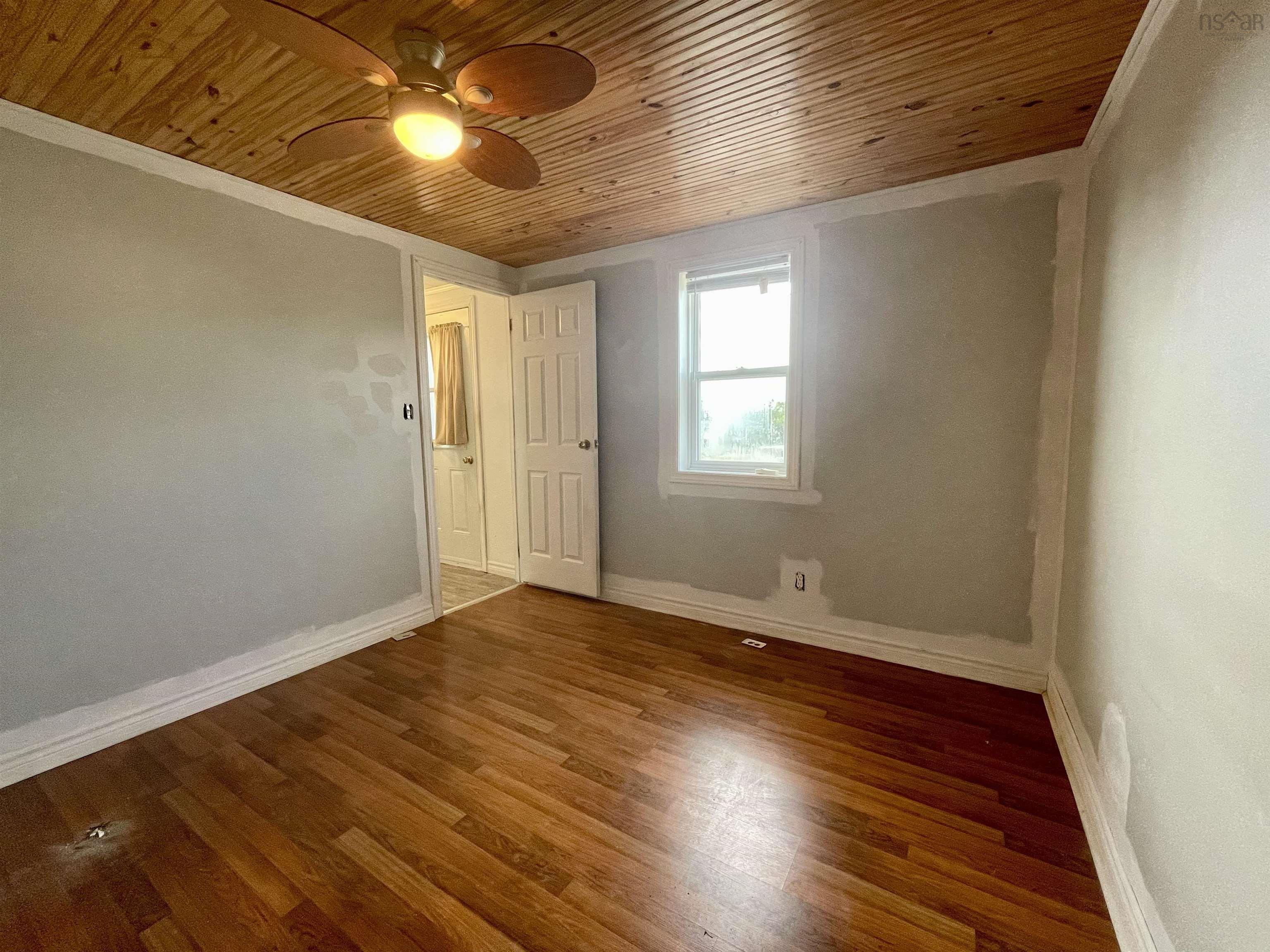 $149,900.00: 44 Chapel Street, Springhill