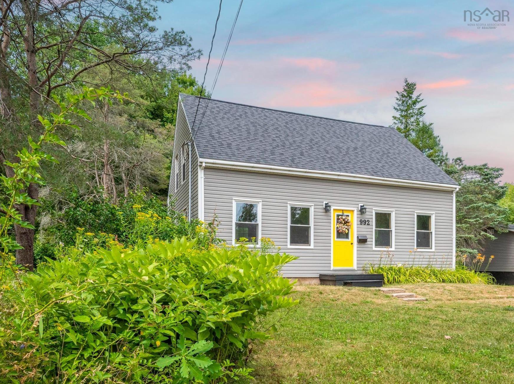 $325,000.00: 992 Marie Court, North Kentville