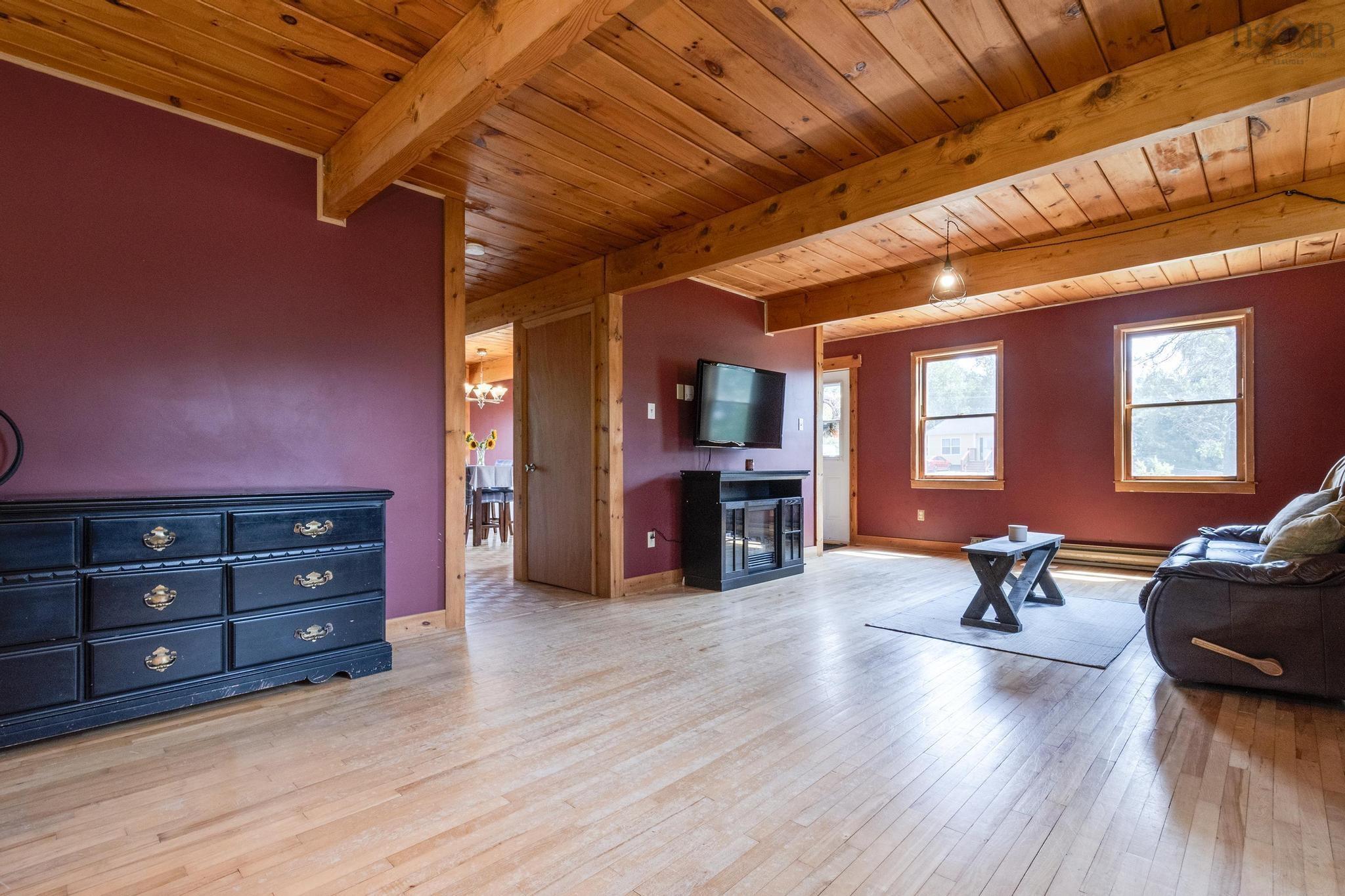 $325,000.00: 992 Marie Court, North Kentville