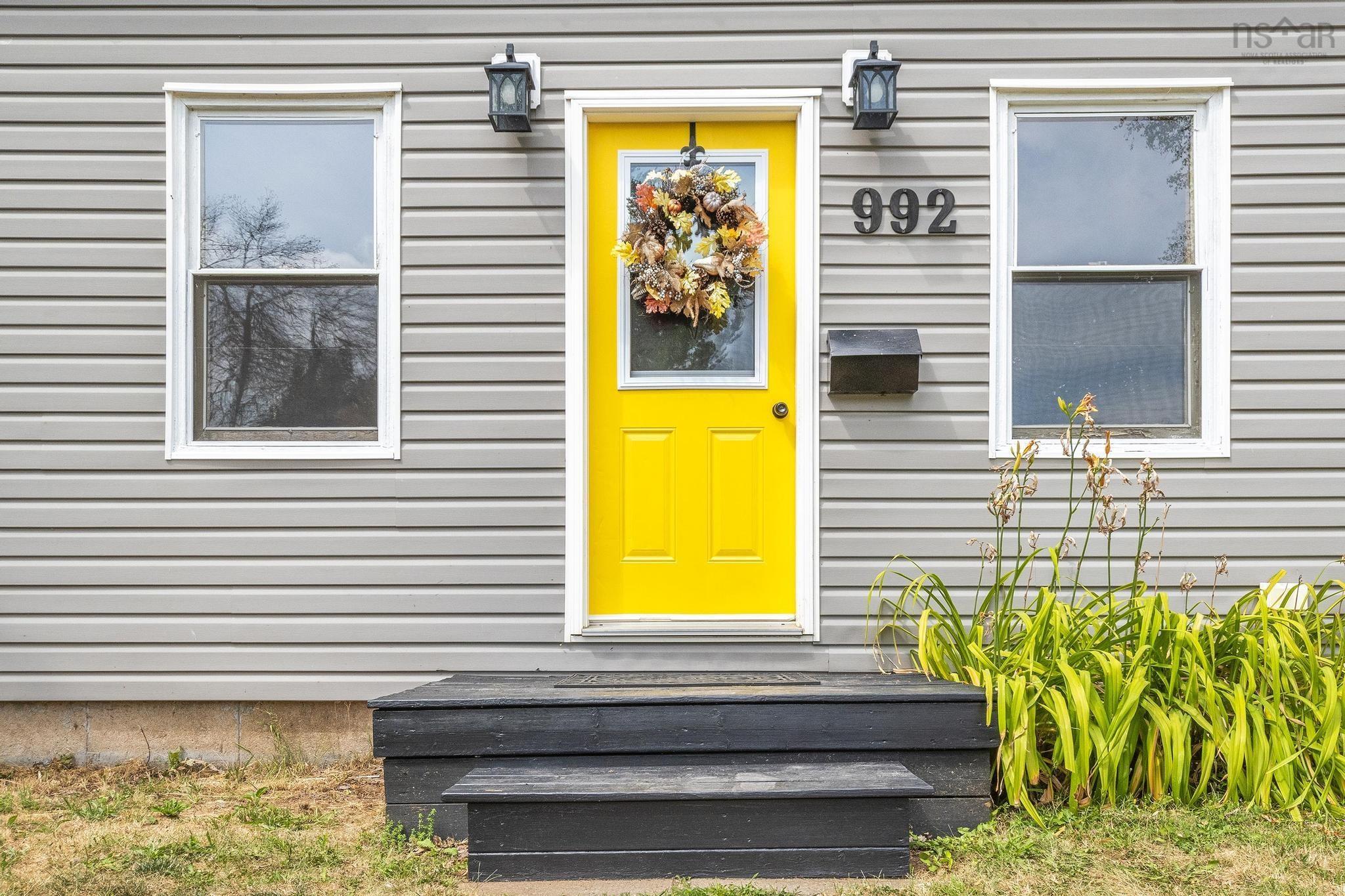 $325,000.00: 992 Marie Court, North Kentville