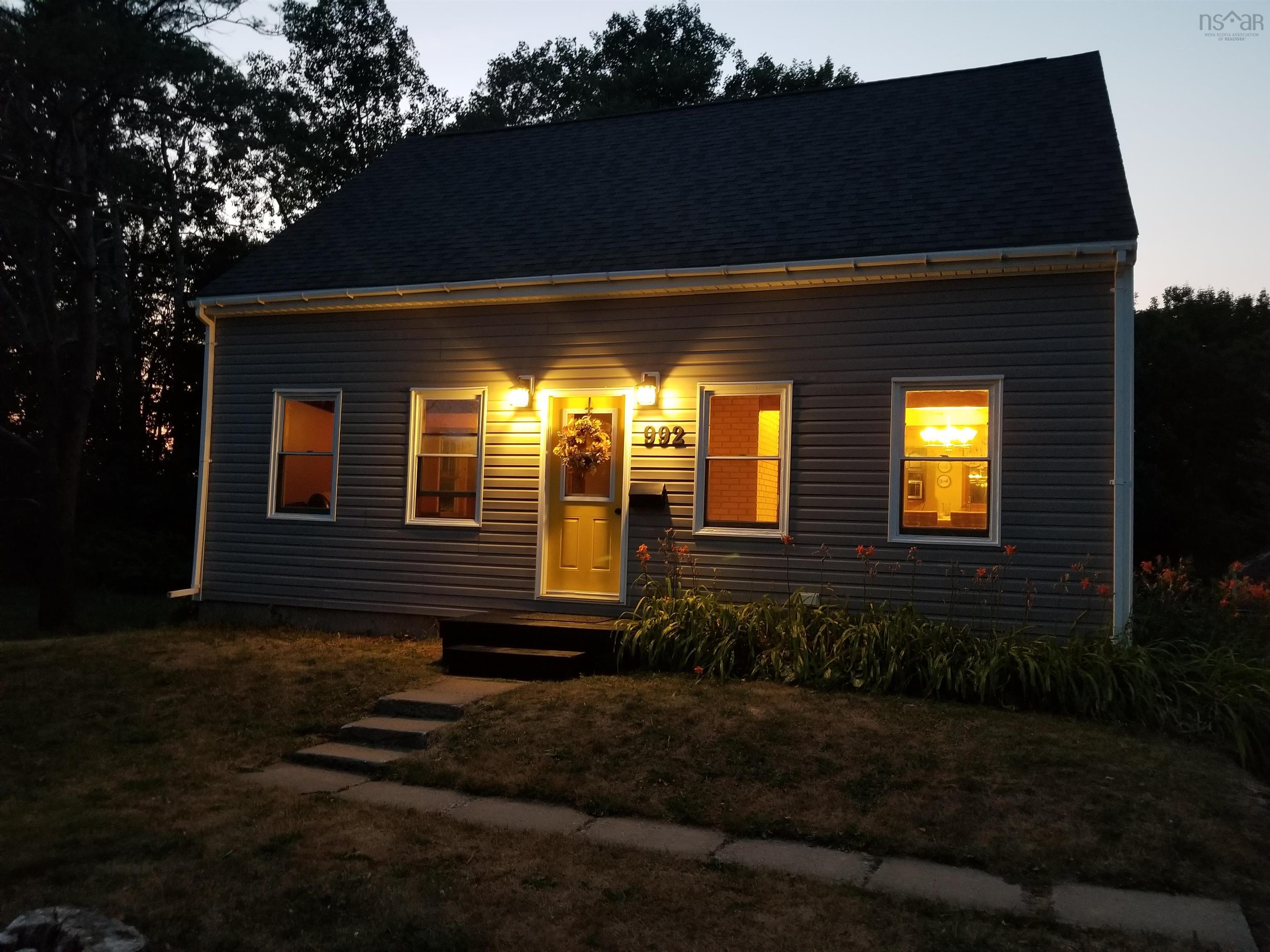 $325,000.00: 992 Marie Court, North Kentville