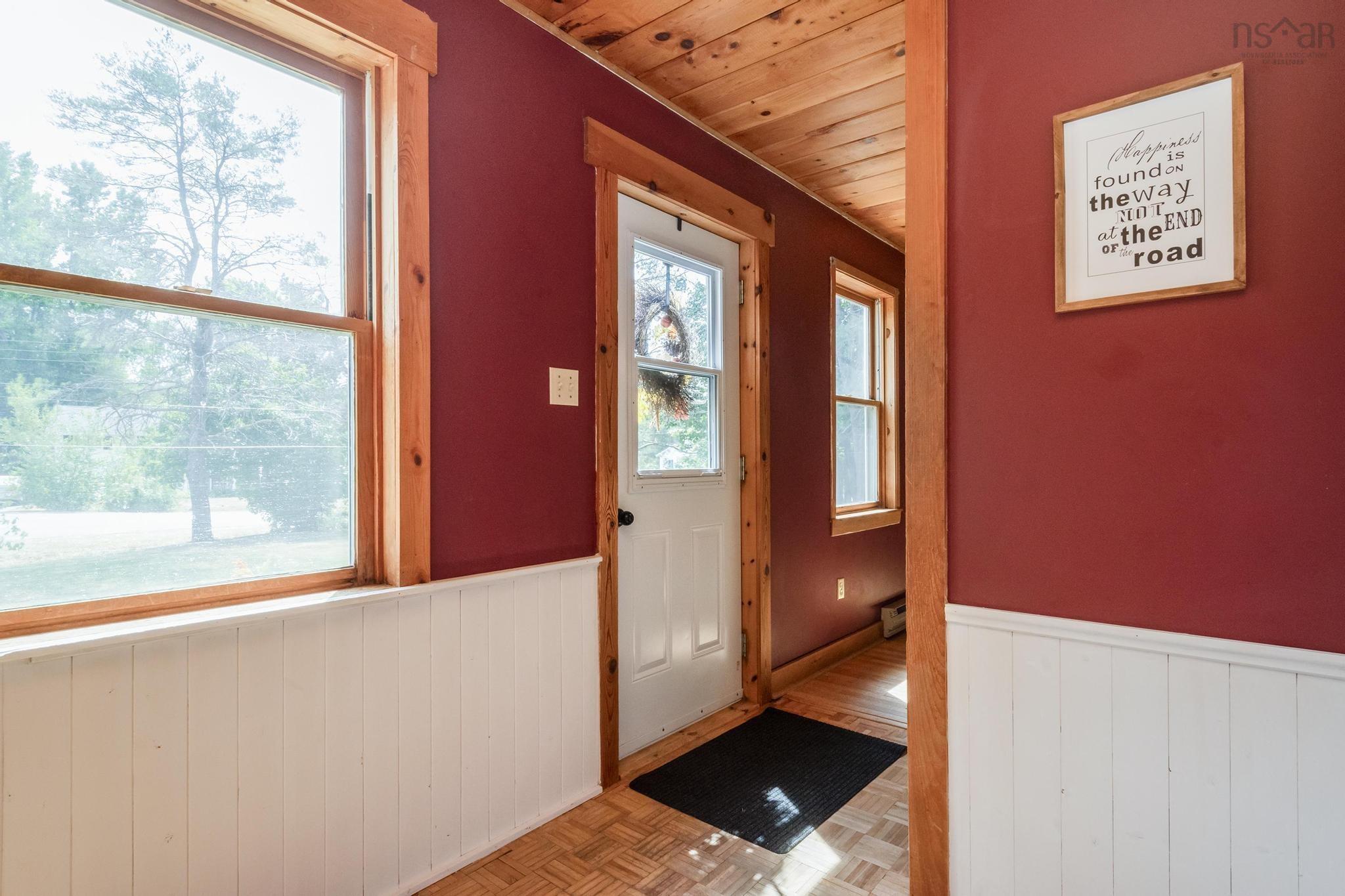 $325,000.00: 992 Marie Court, North Kentville