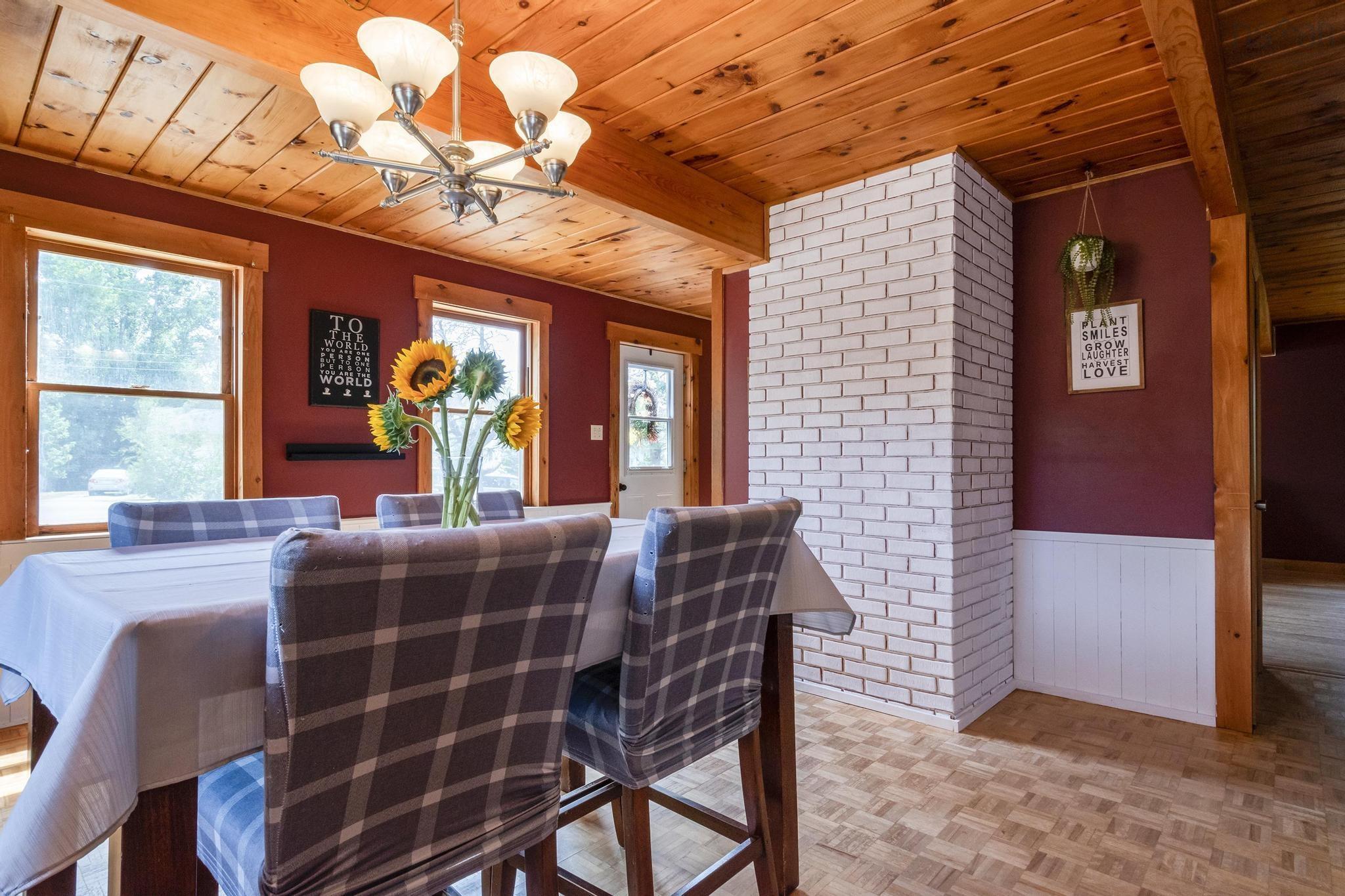 $325,000.00: 992 Marie Court, North Kentville