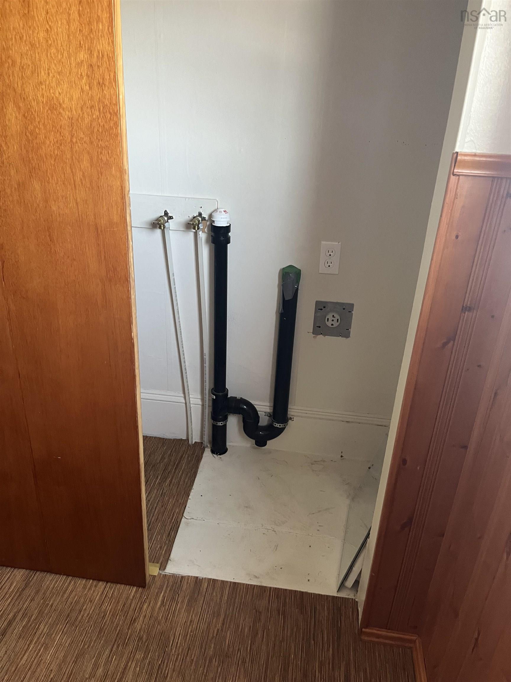 $149,000.00: 742 Donkin Highway, Donkin