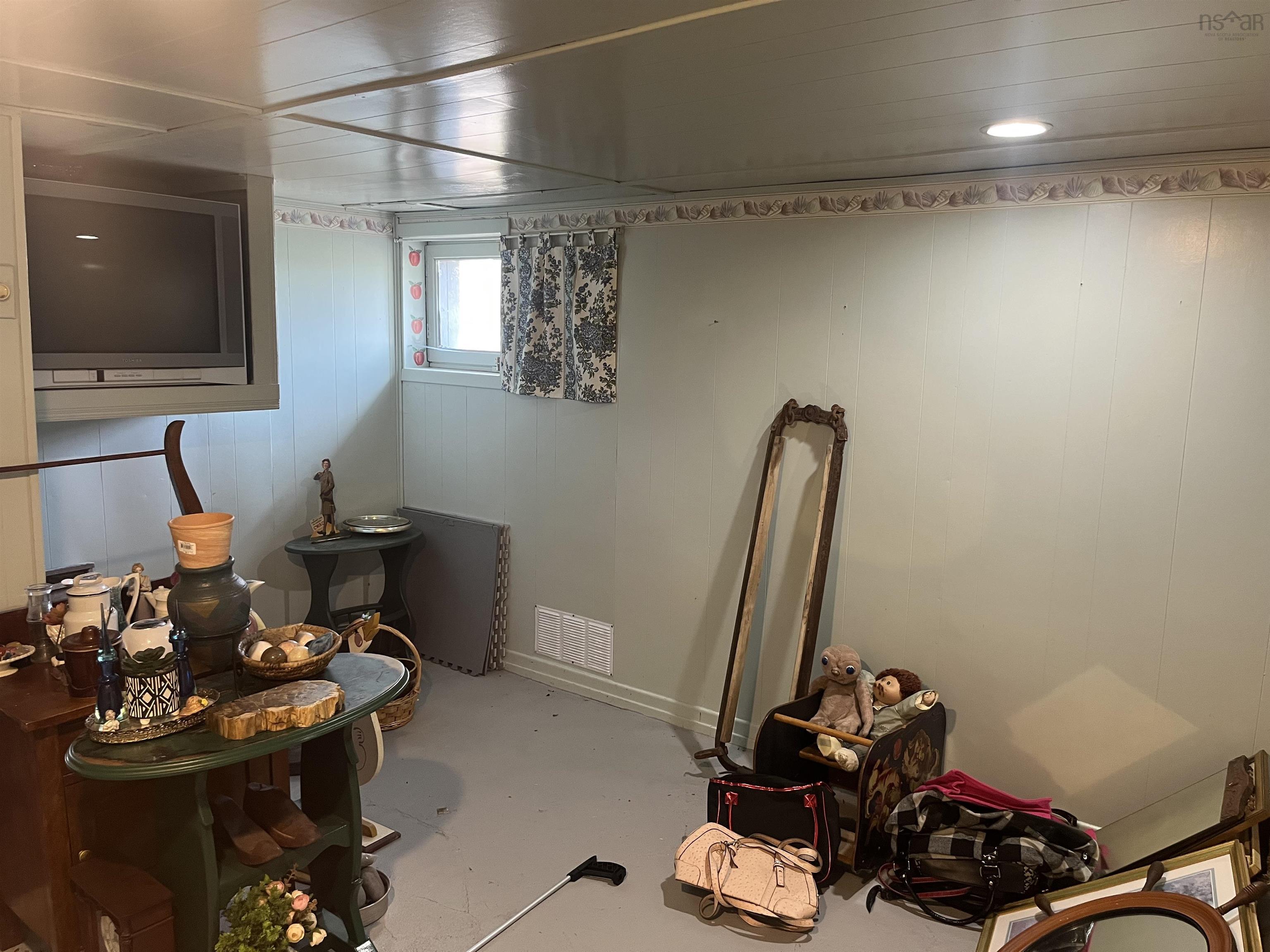 $149,000.00: 742 Donkin Highway, Donkin