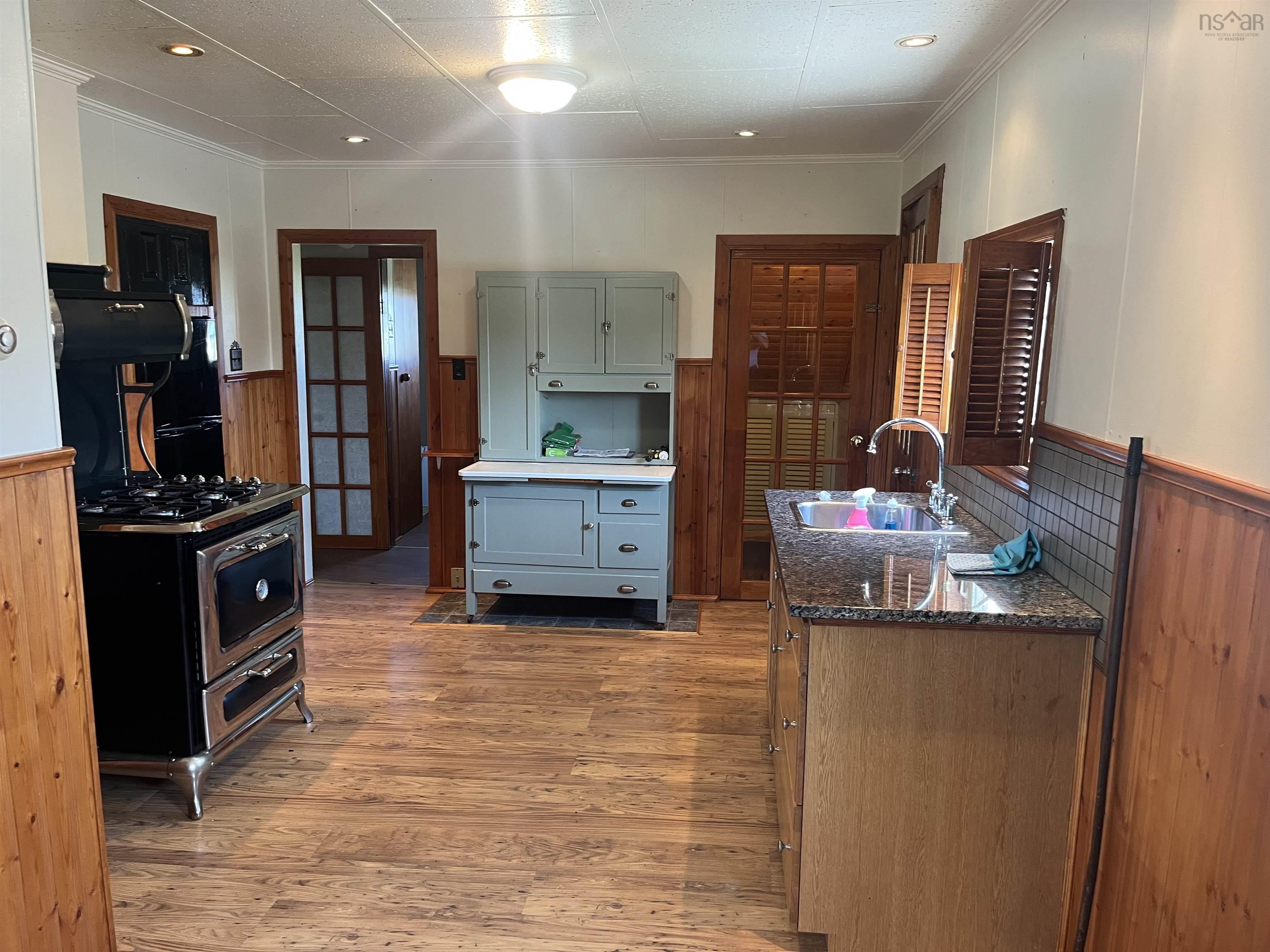 $149,000.00: 742 Donkin Highway, Donkin