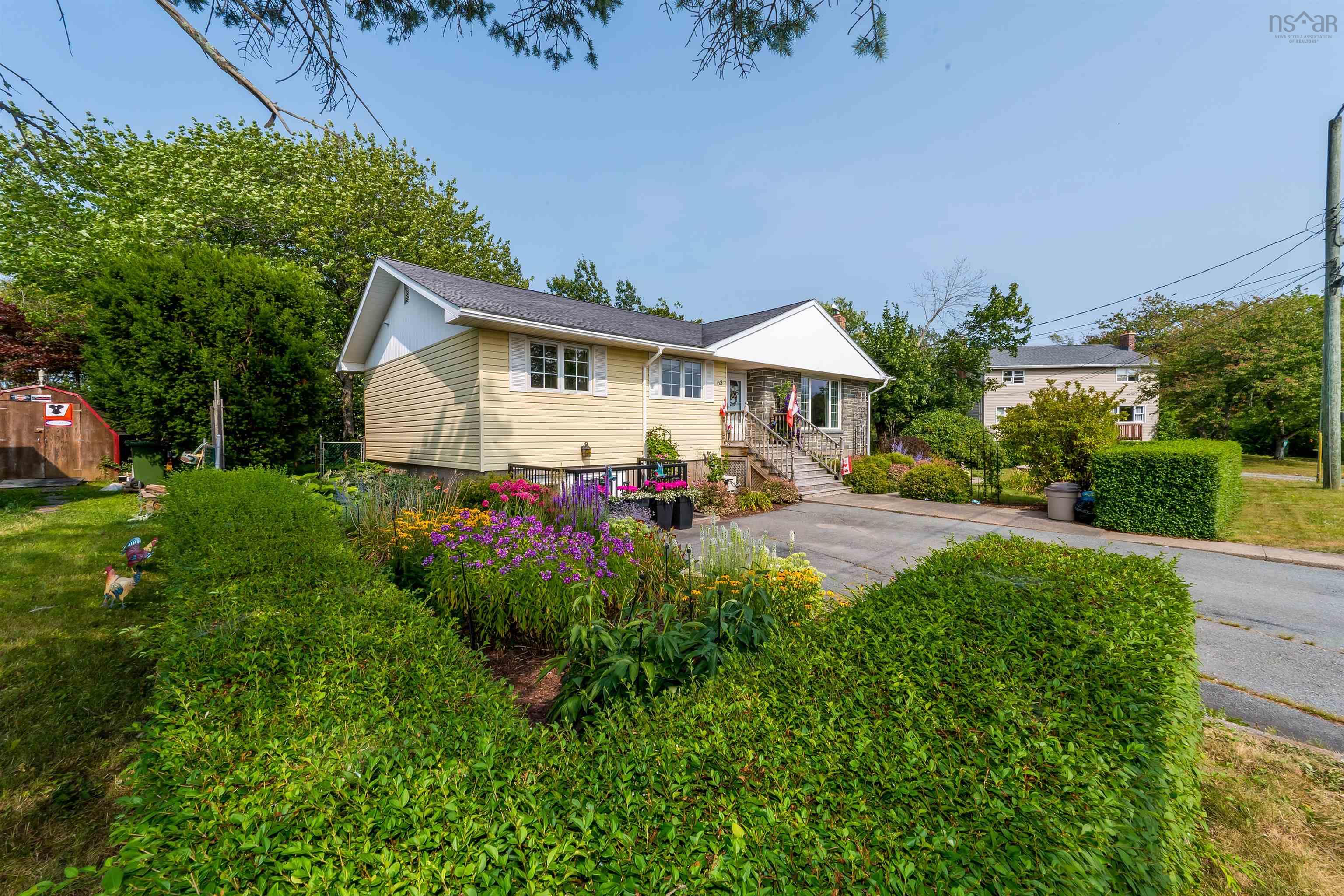65 Penhorn Drive, Dartmouth, NS (MLS® 202520662)