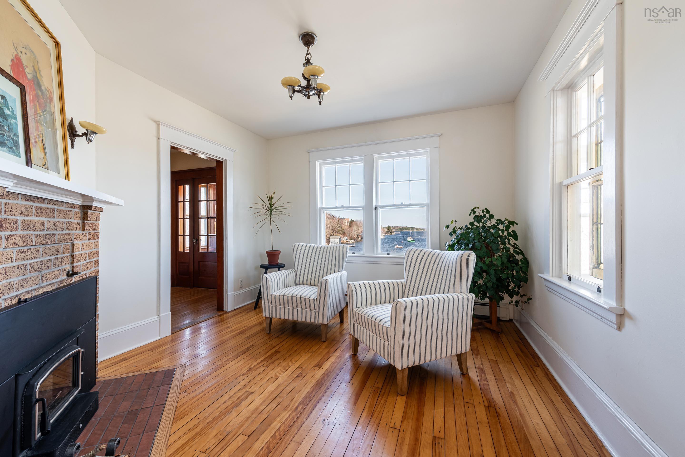 $719,900.00: 9957 Peggys Cove Road, Hackett