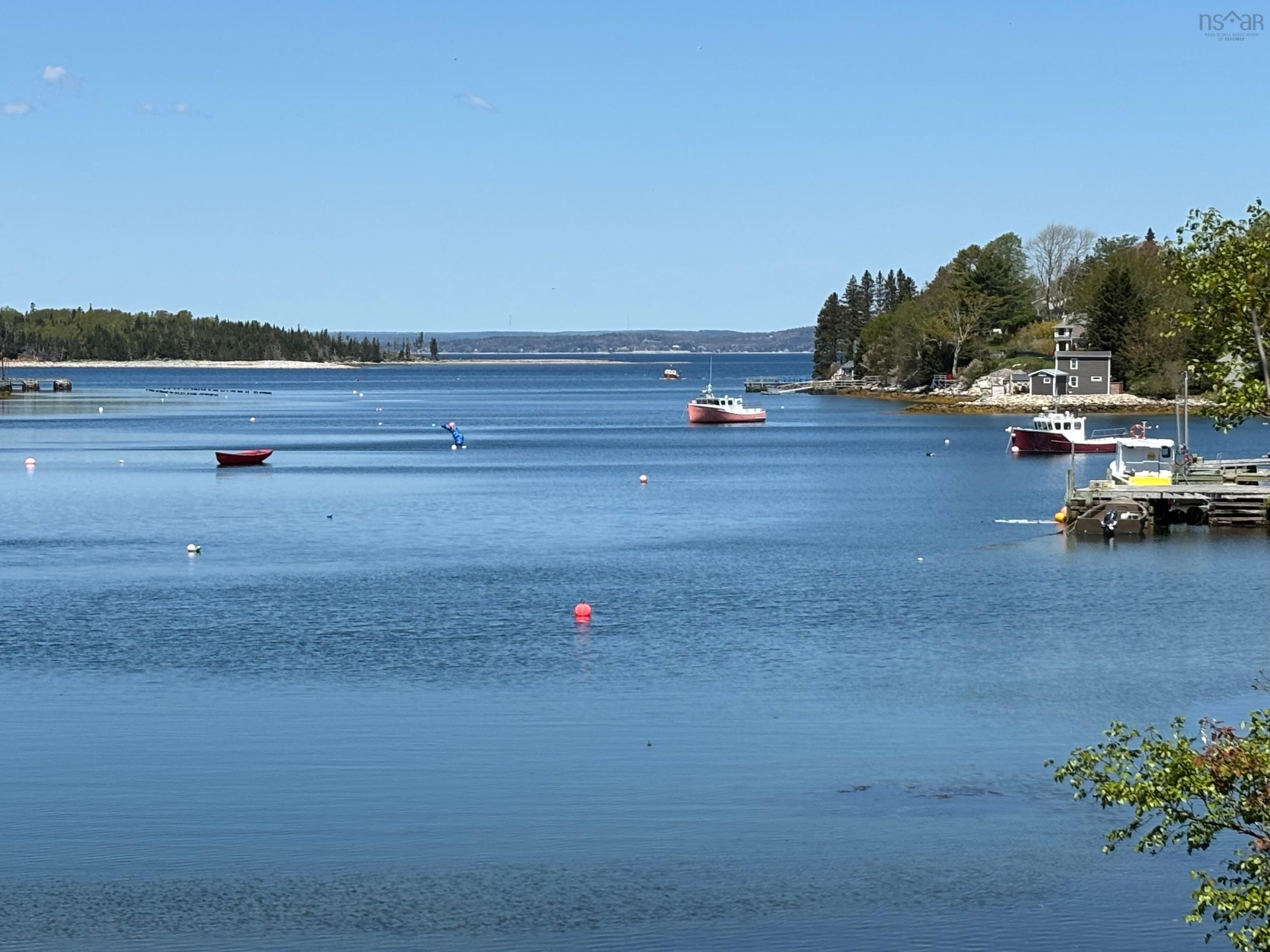 $719,900.00: 9957 Peggys Cove Road, Hackett