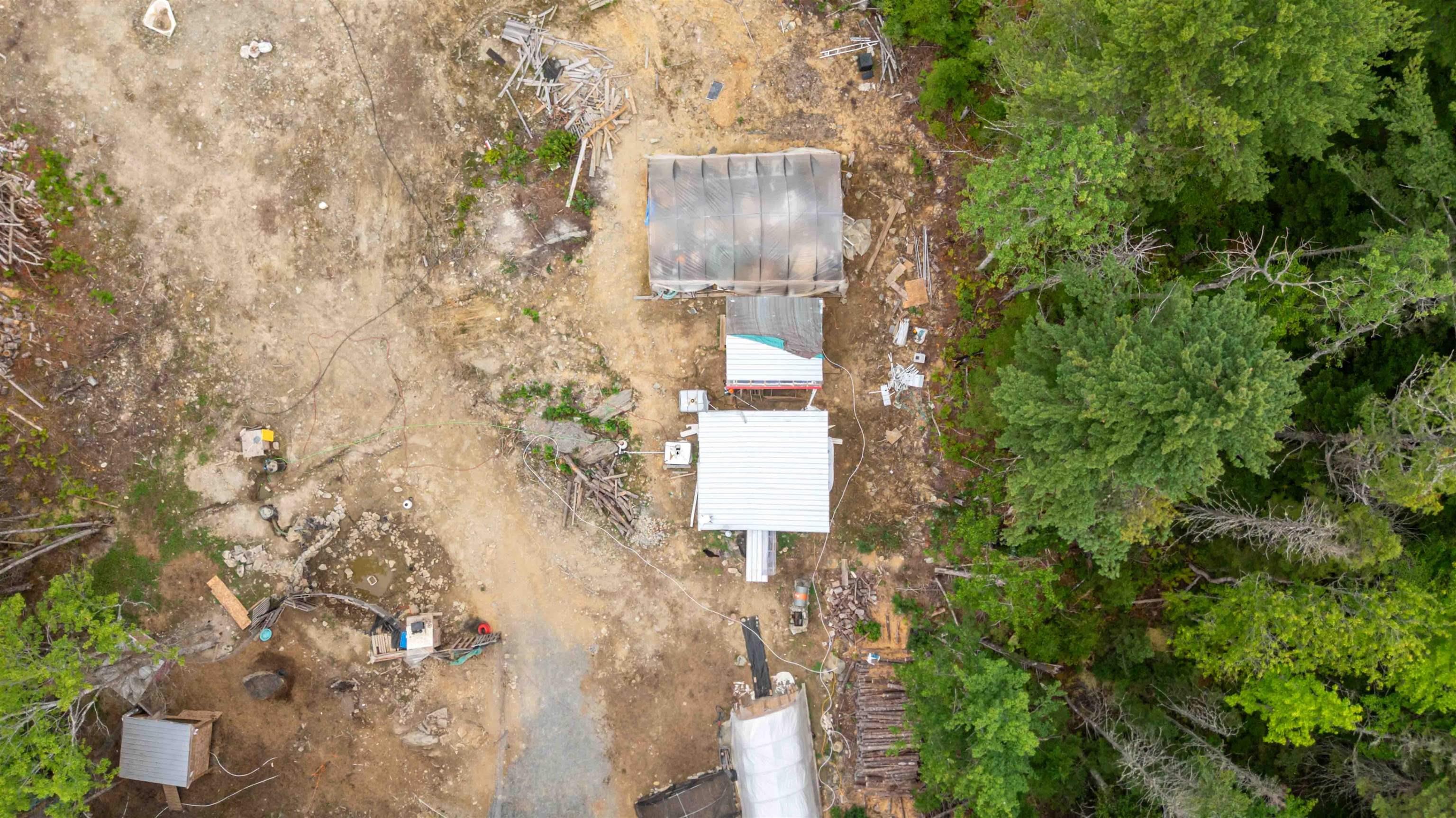 $99,000.00: 100 Llewellyn Loop Road, Middlewood