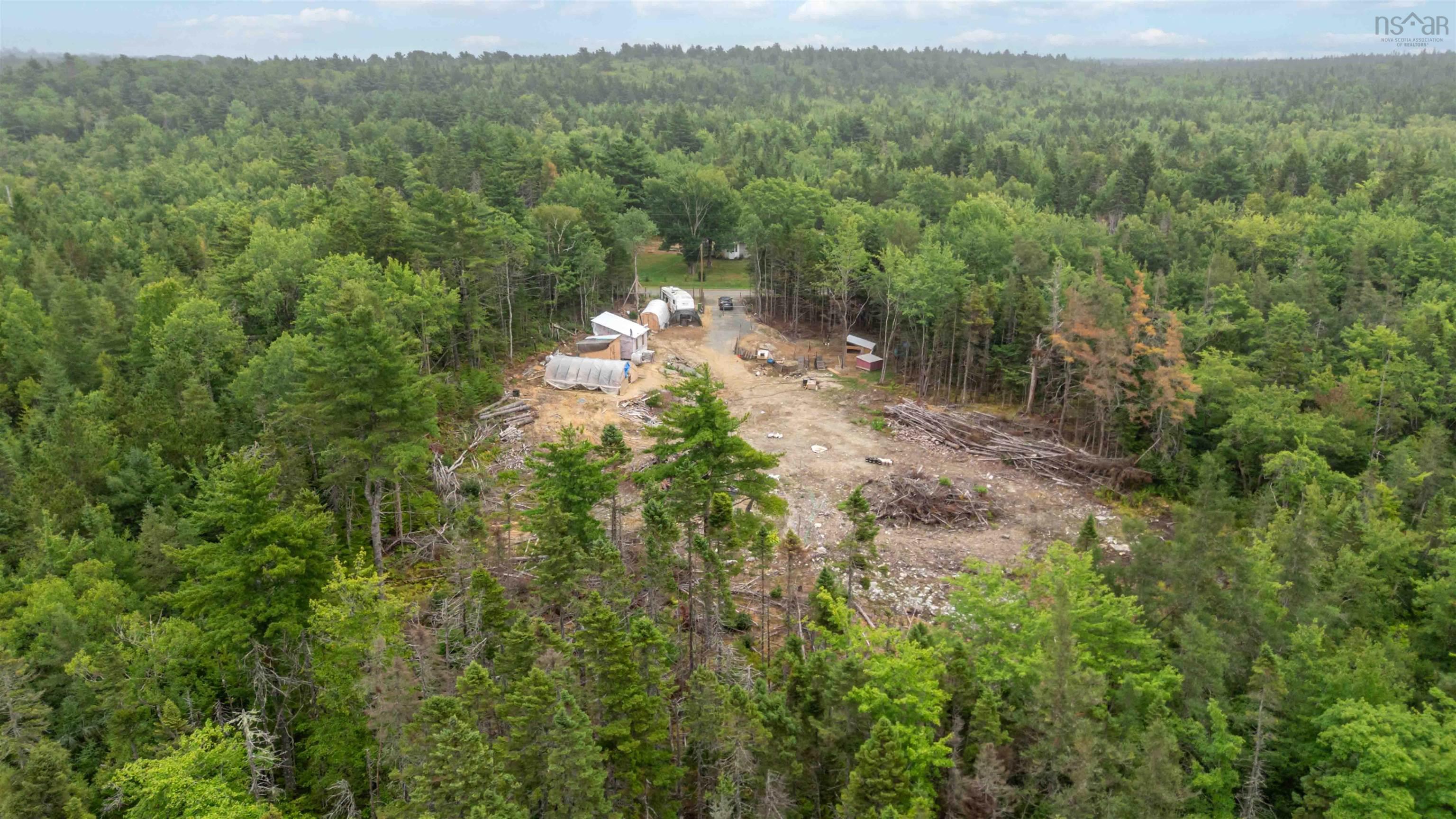 $99,000.00: 100 Llewellyn Loop Road, Middlewood