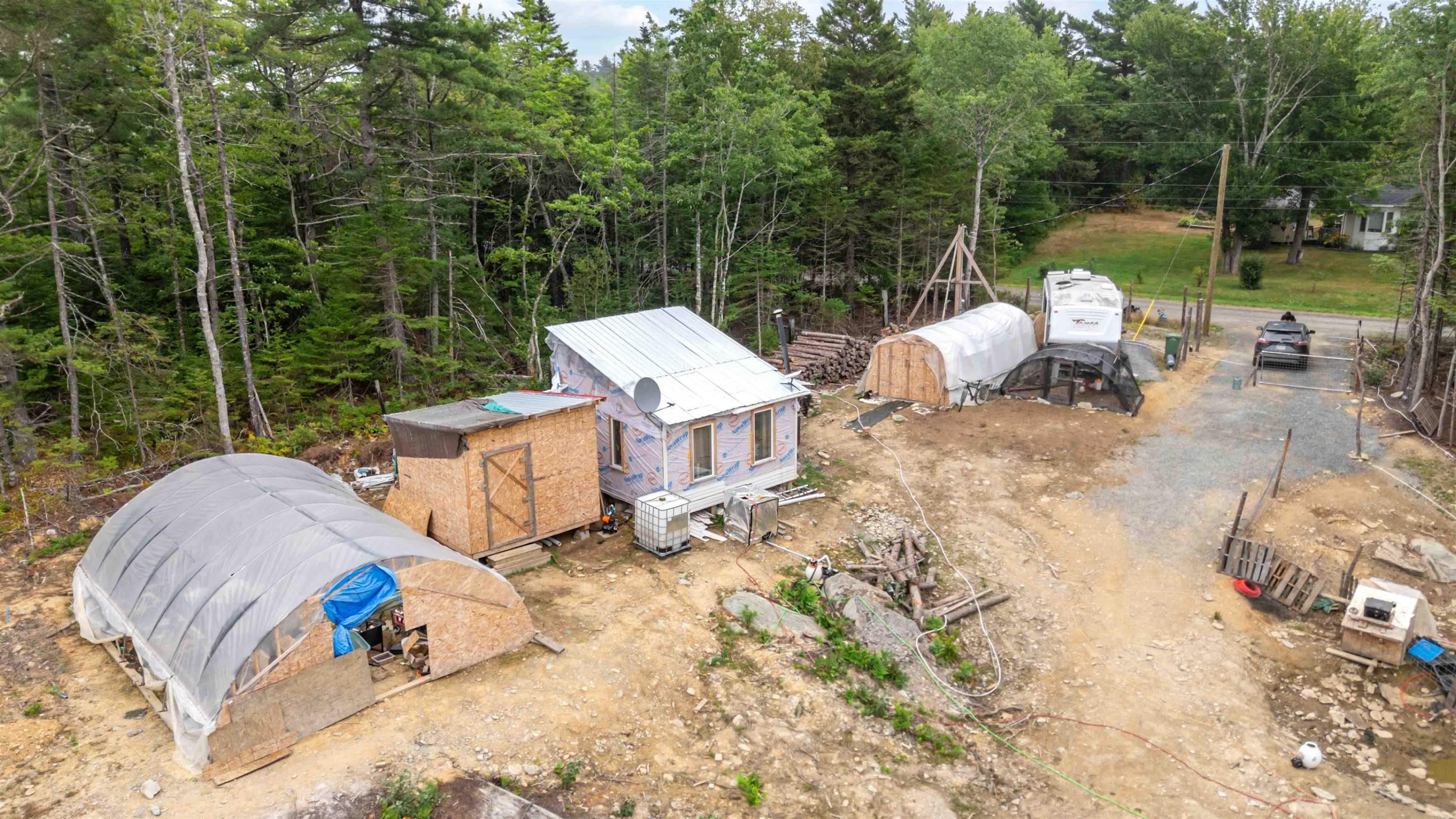 $99,000.00: 100 Llewellyn Loop Road, Middlewood