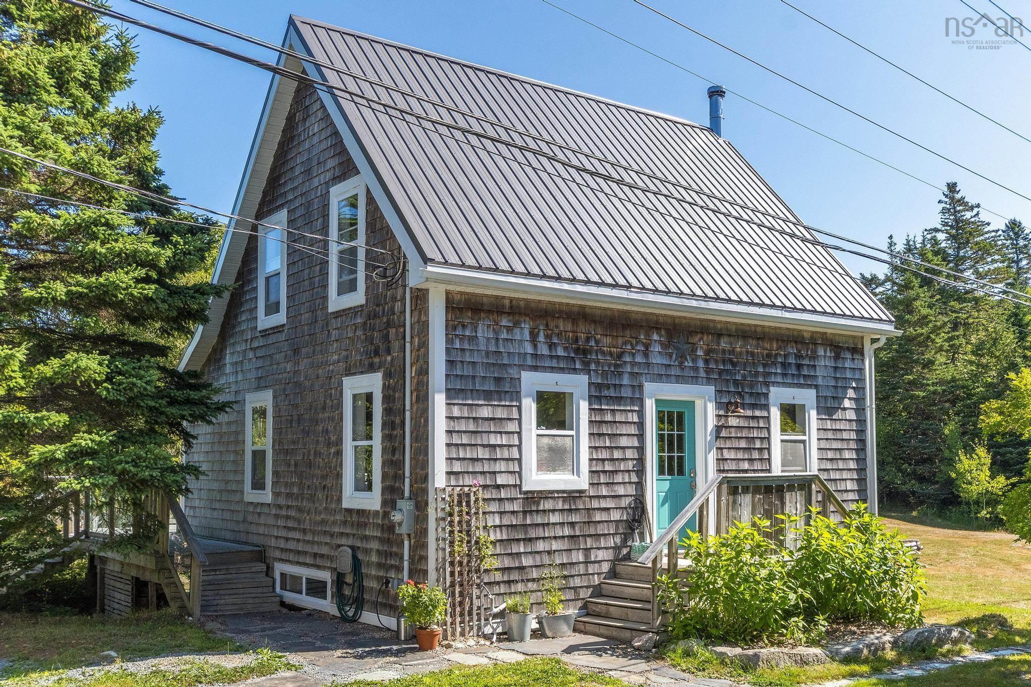 $549,500.00: 67 Pauls Point Road, Hackett