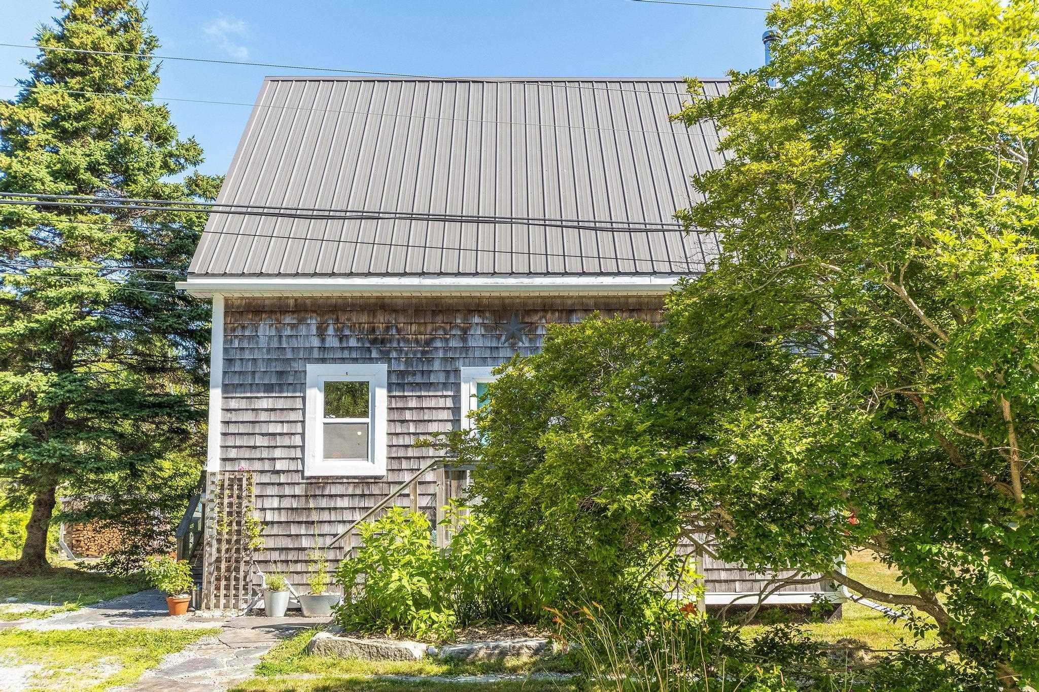 $549,500.00: 67 Pauls Point Road, Hackett