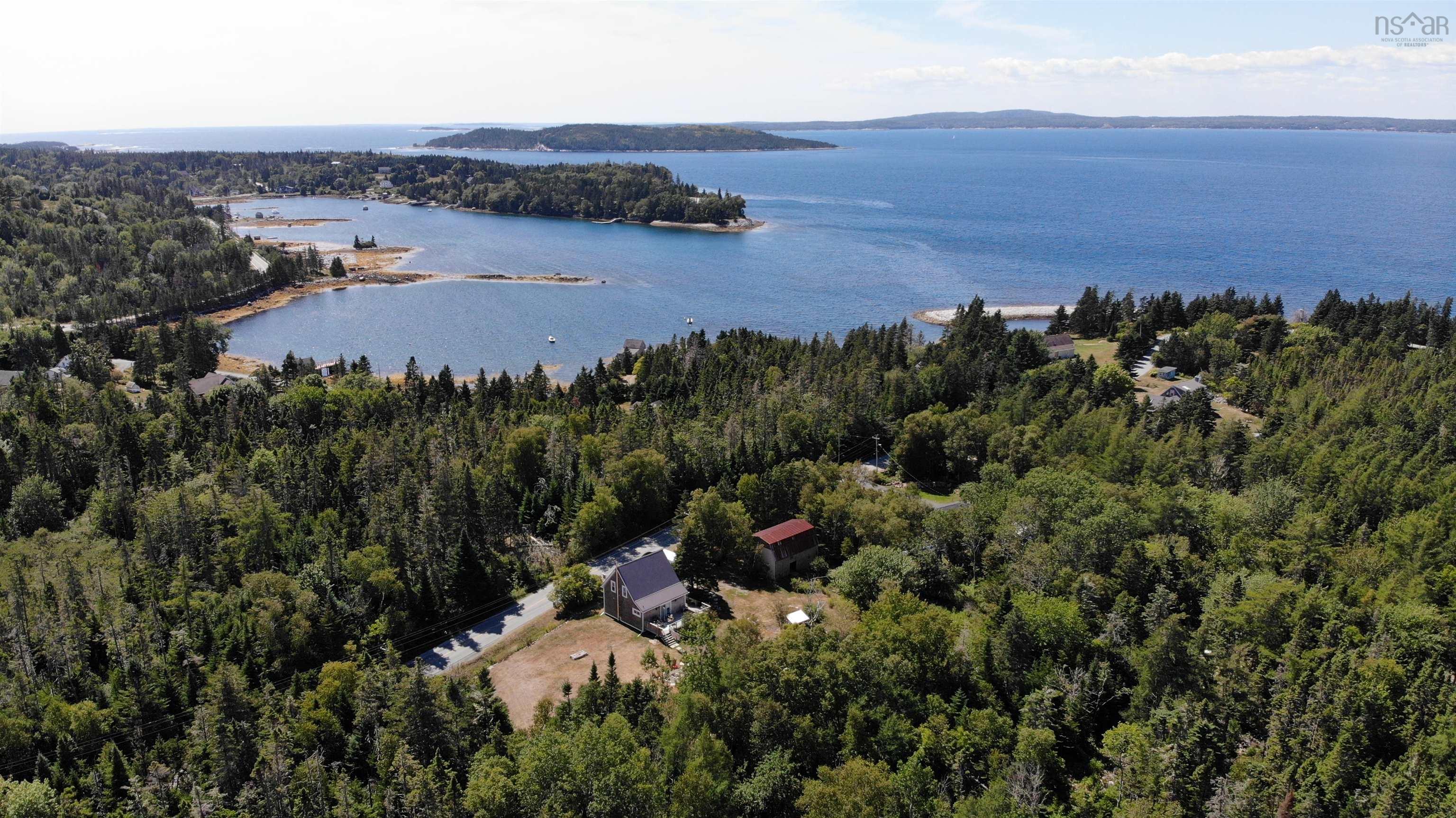 $549,500.00: 67 Pauls Point Road, Hackett