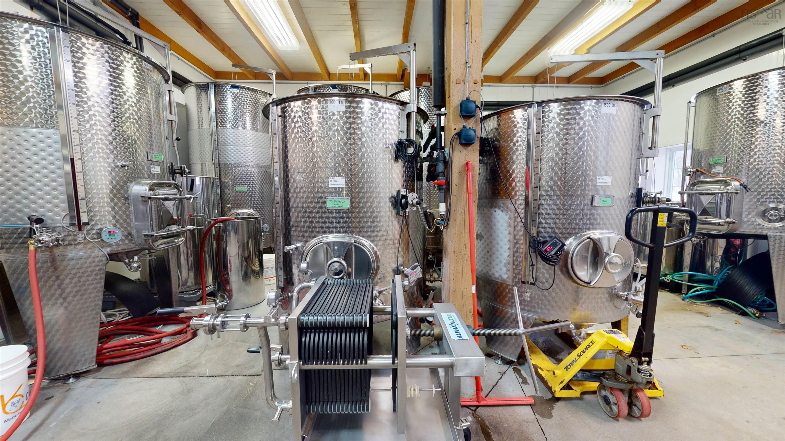 $4,000,000.00: 1441 Church Street, Port Williams