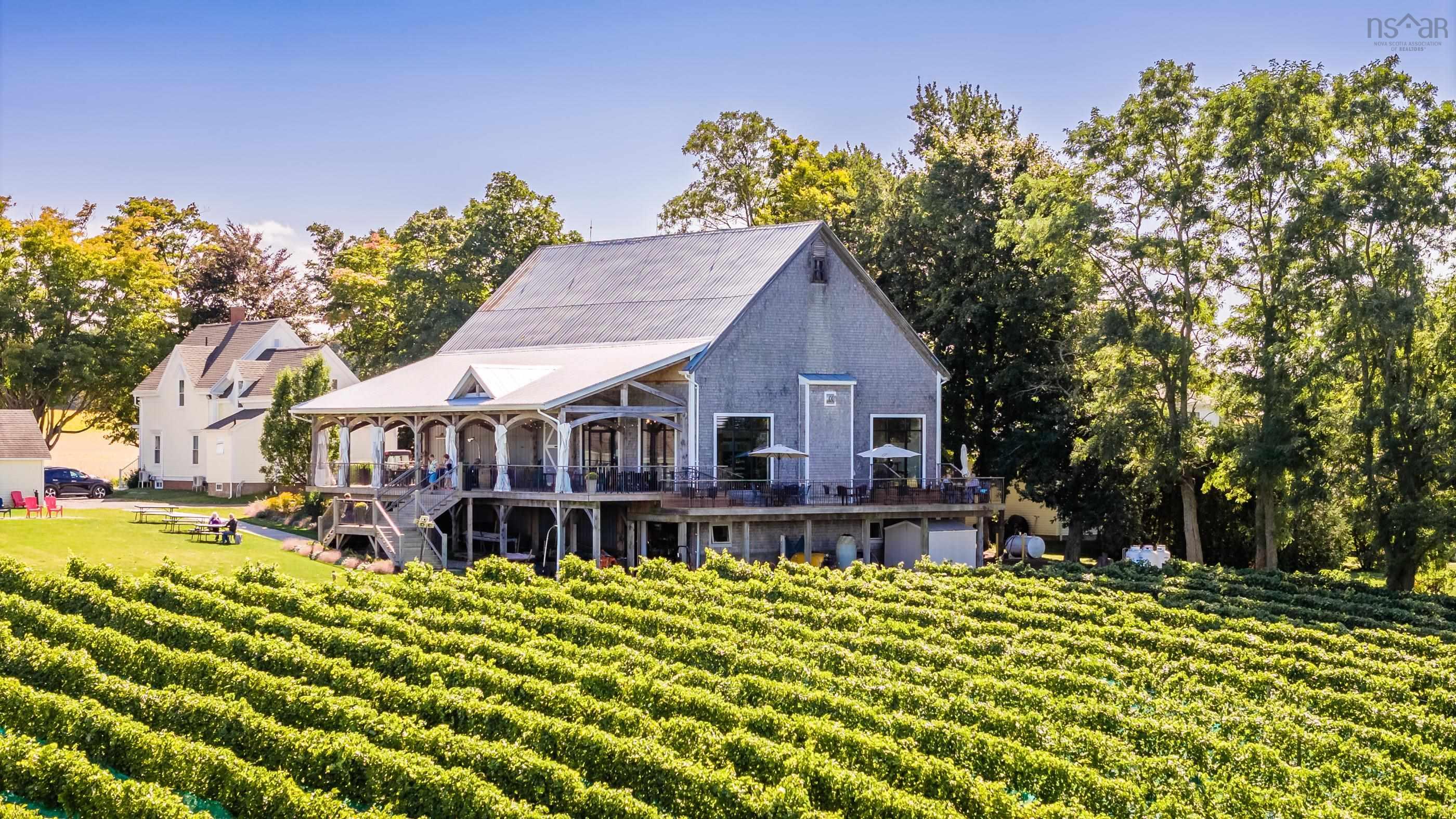 $4,000,000.00: 1441 Church Street, Port Williams