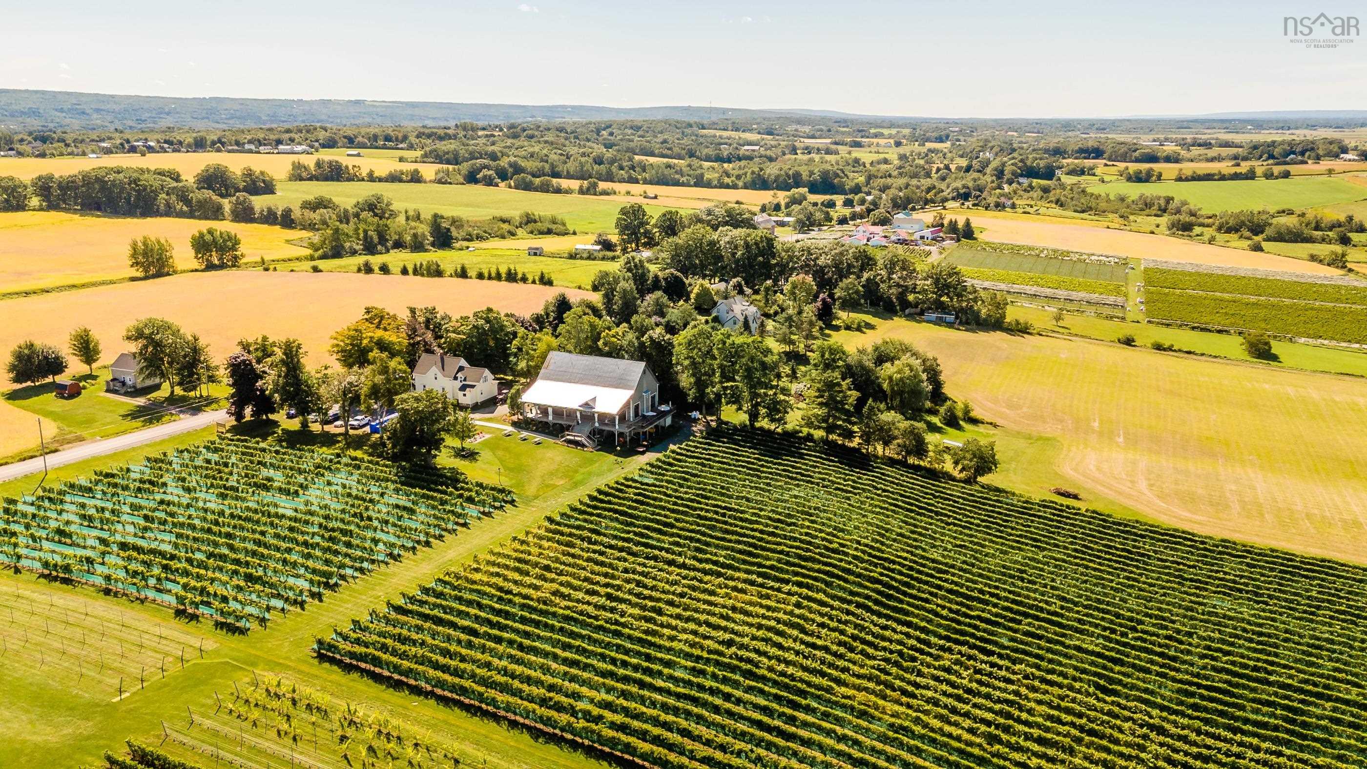 $4,000,000.00: 1441 Church Street, Port Williams