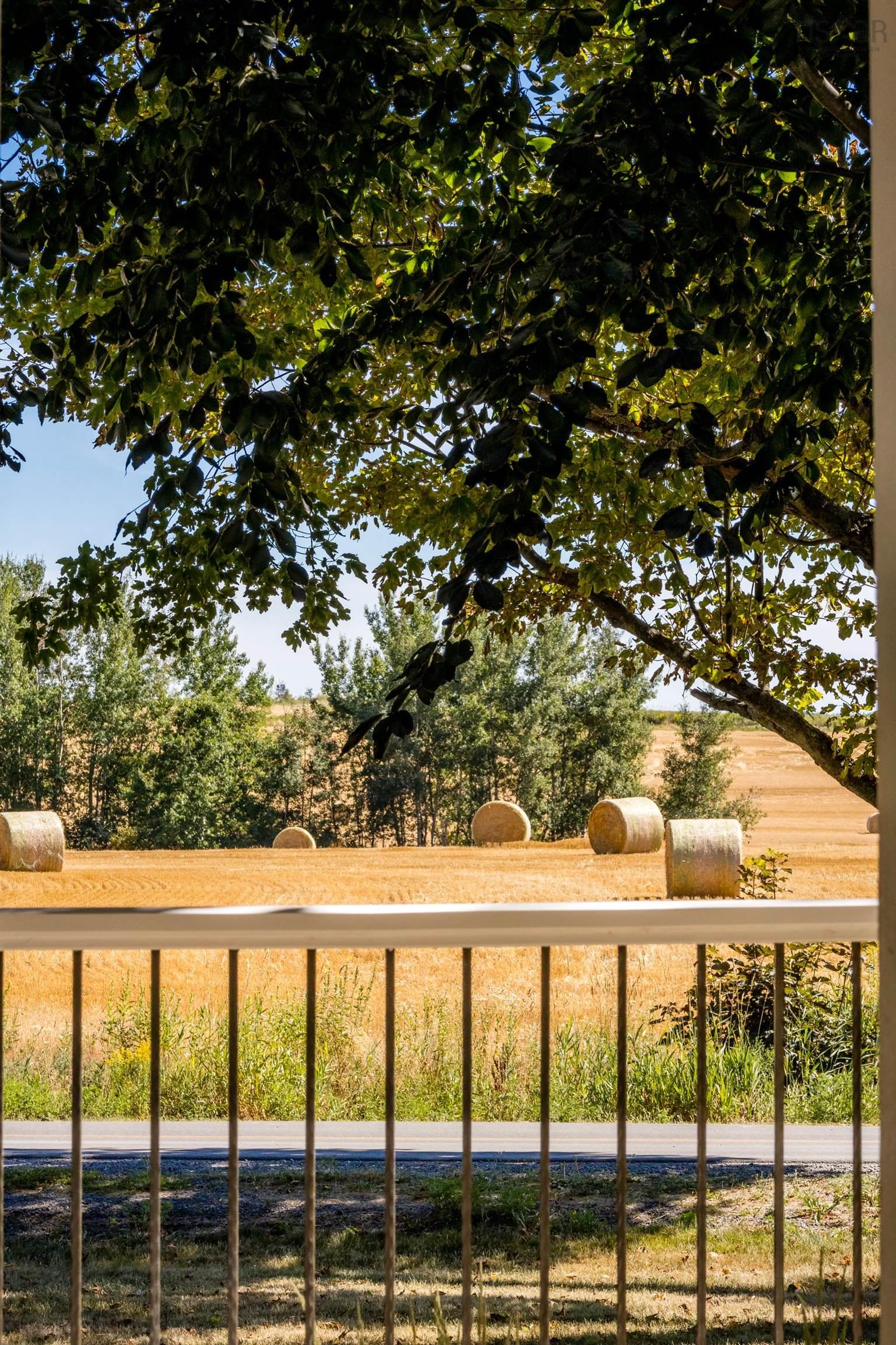 $4,000,000.00: 1441 Church Street, Port Williams