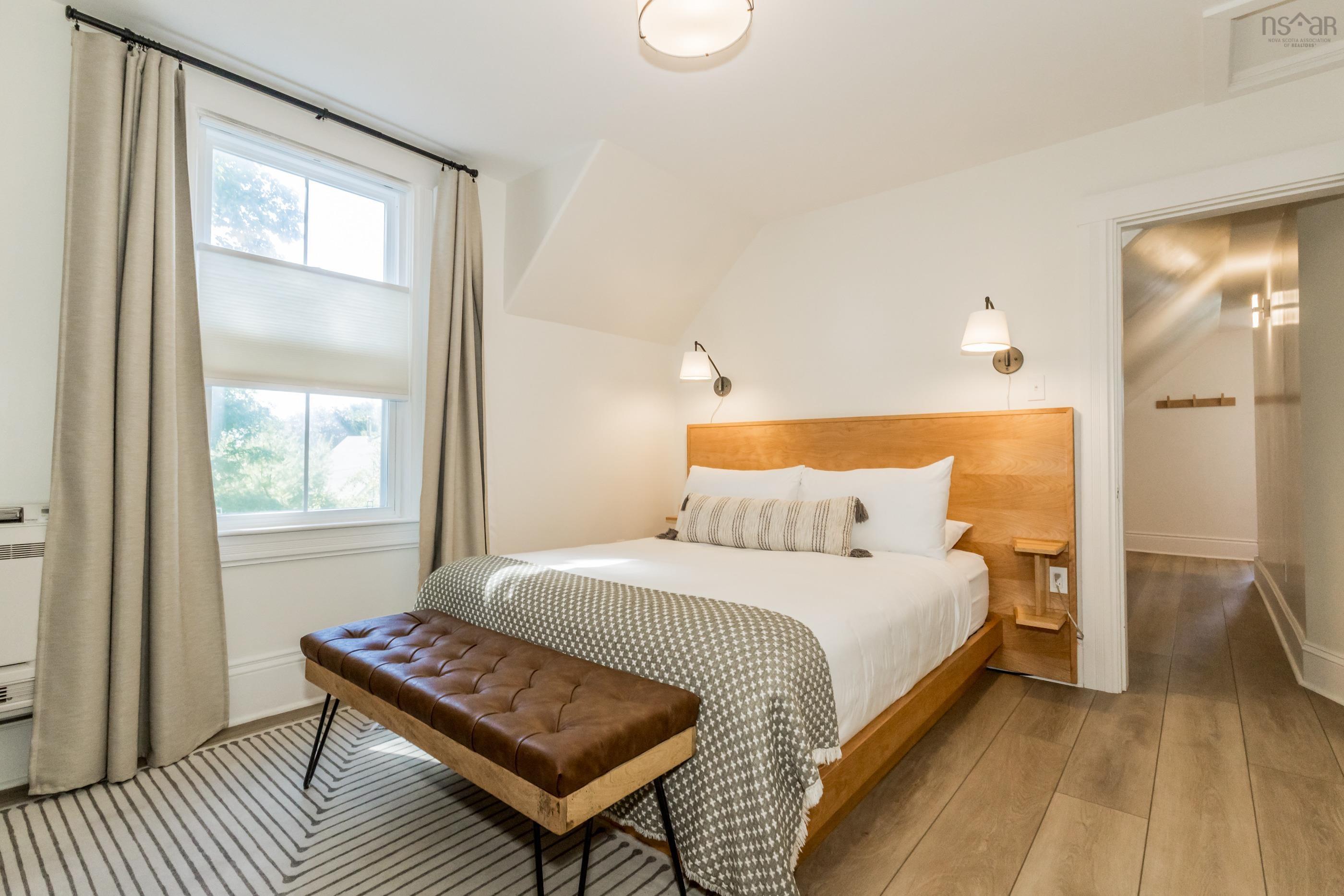 $4,000,000.00: 1441 Church Street, Port Williams