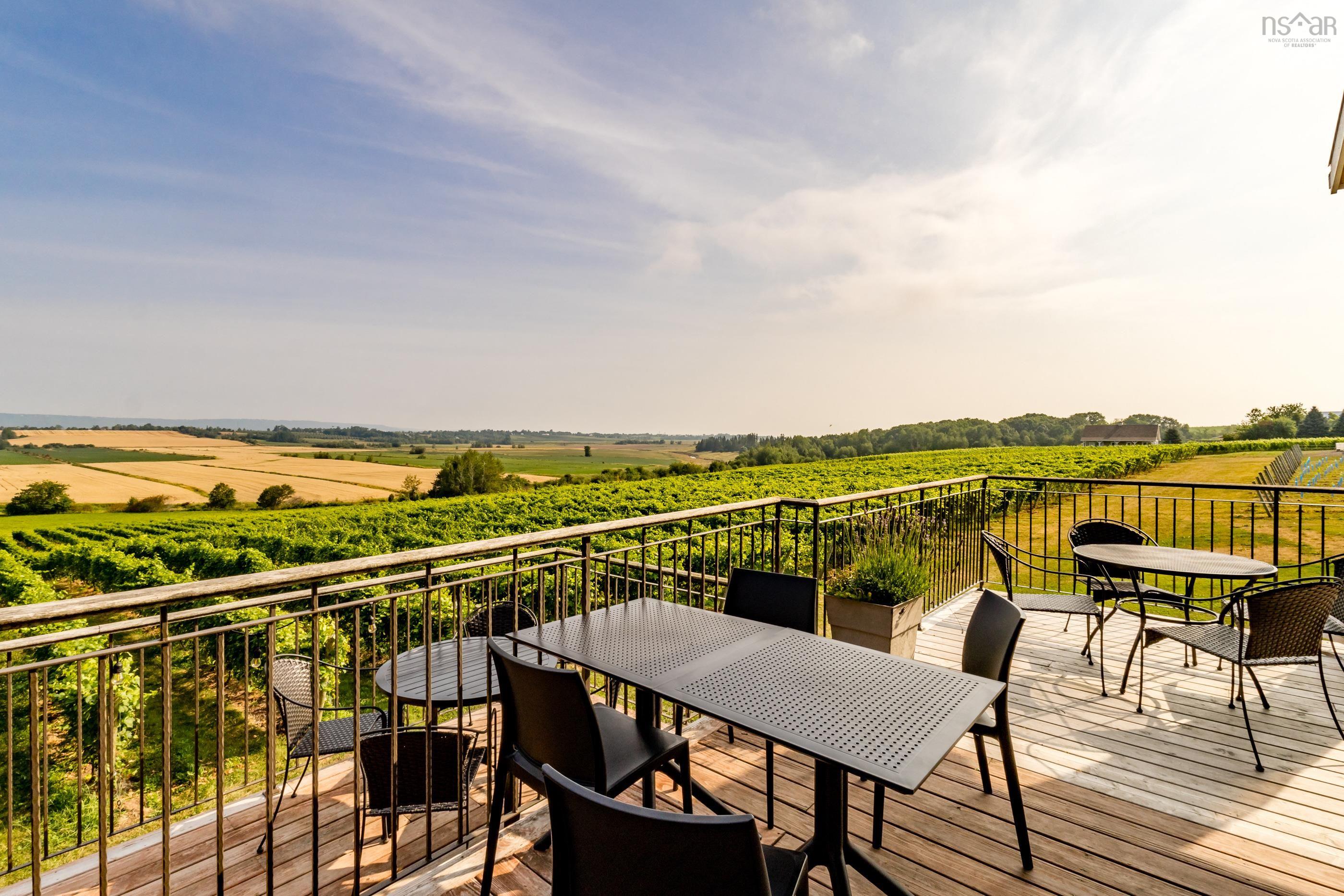 $4,000,000.00: 1441 Church Street, Port Williams