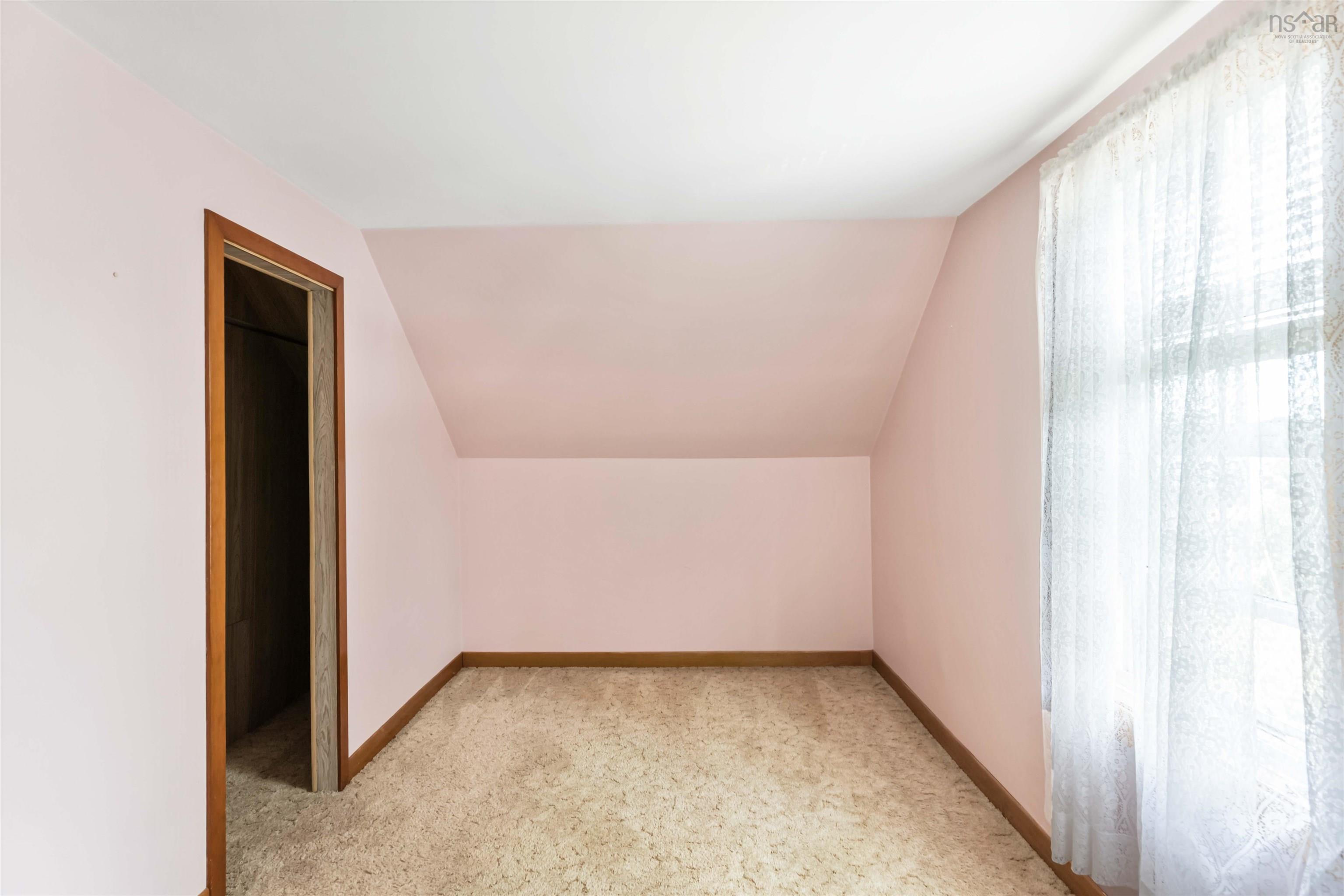 $359,000.00: 4634 Shore Road W, Parkers Cove