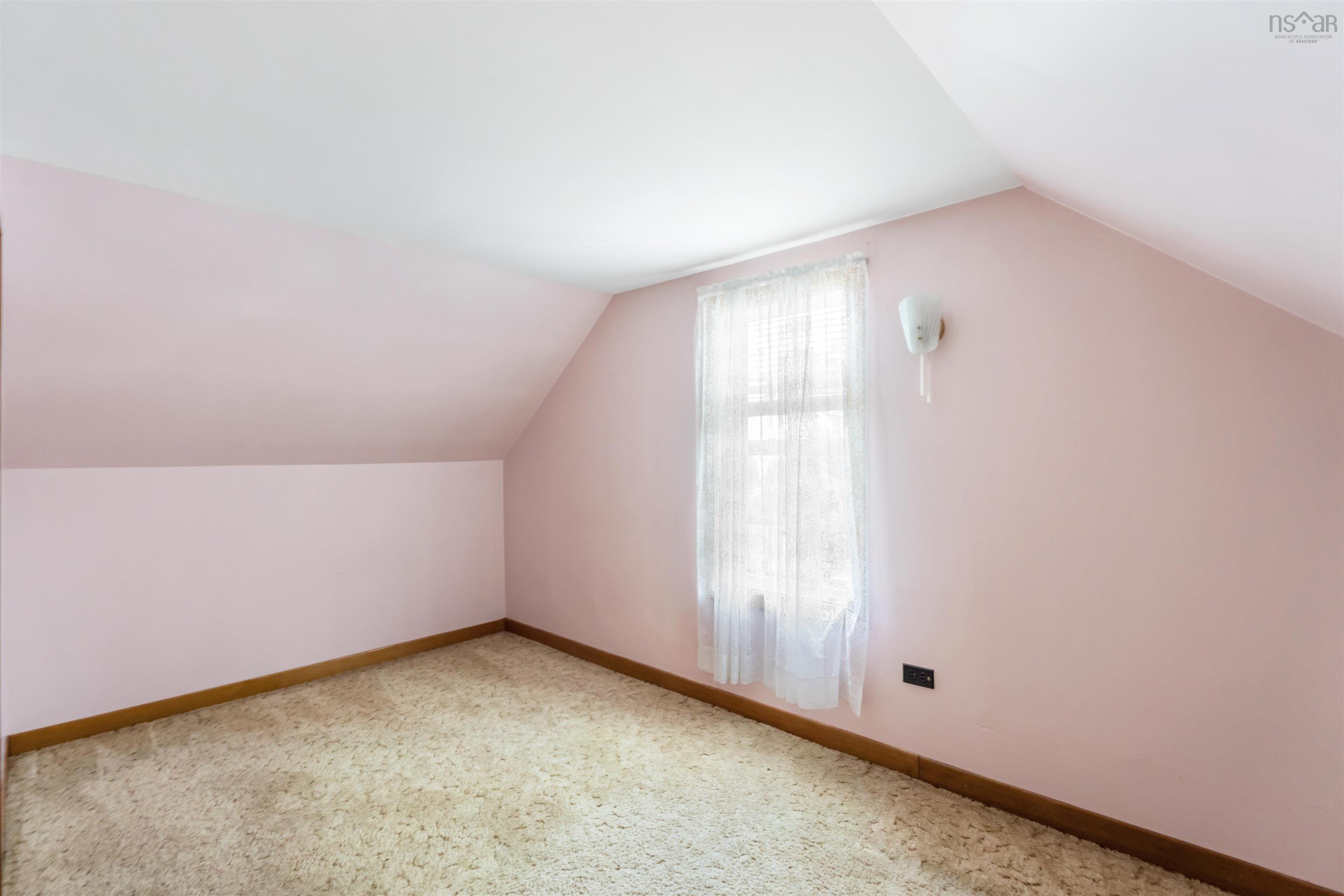 $359,000.00: 4634 Shore Road W, Parkers Cove