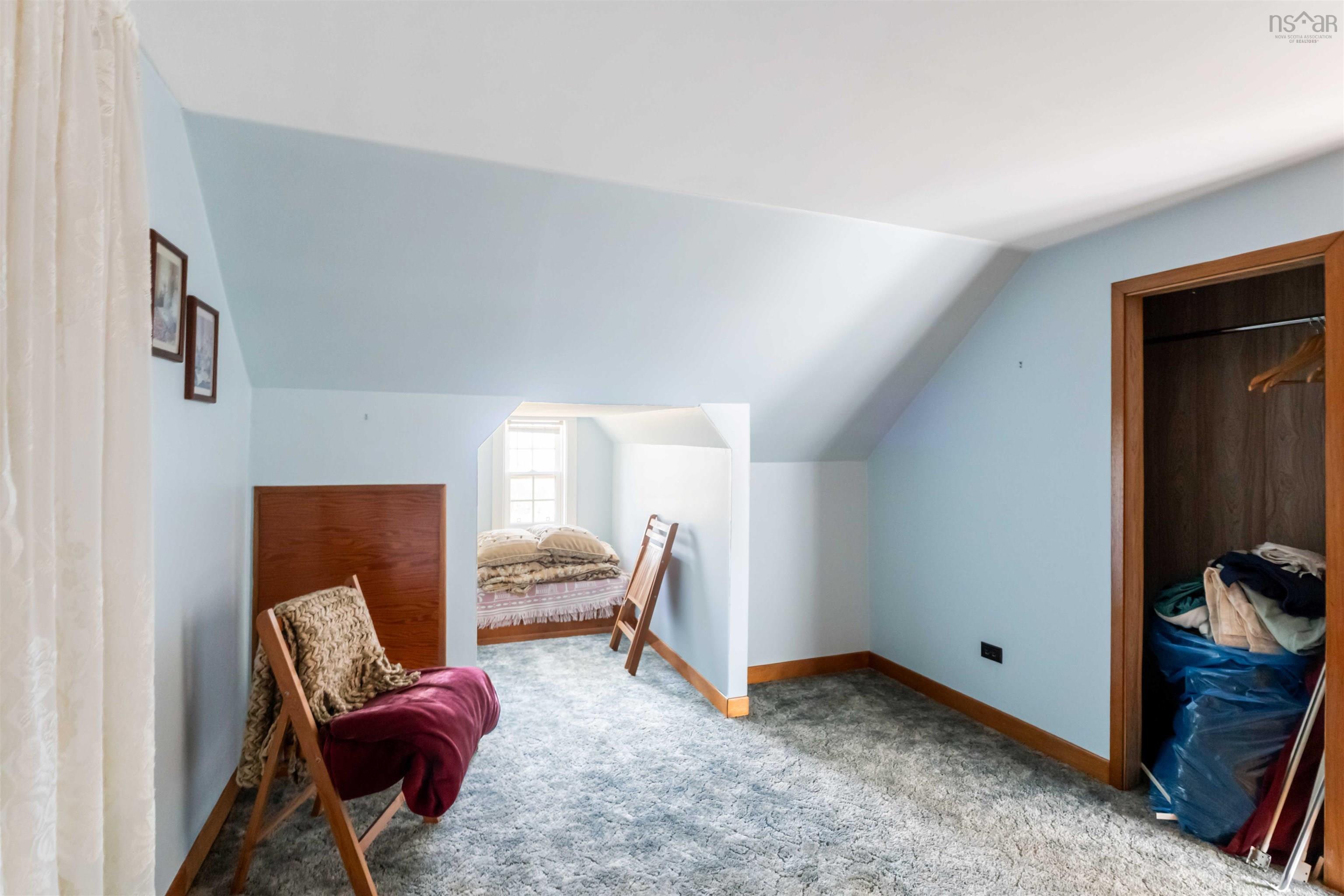 $359,000.00: 4634 Shore Road W, Parkers Cove