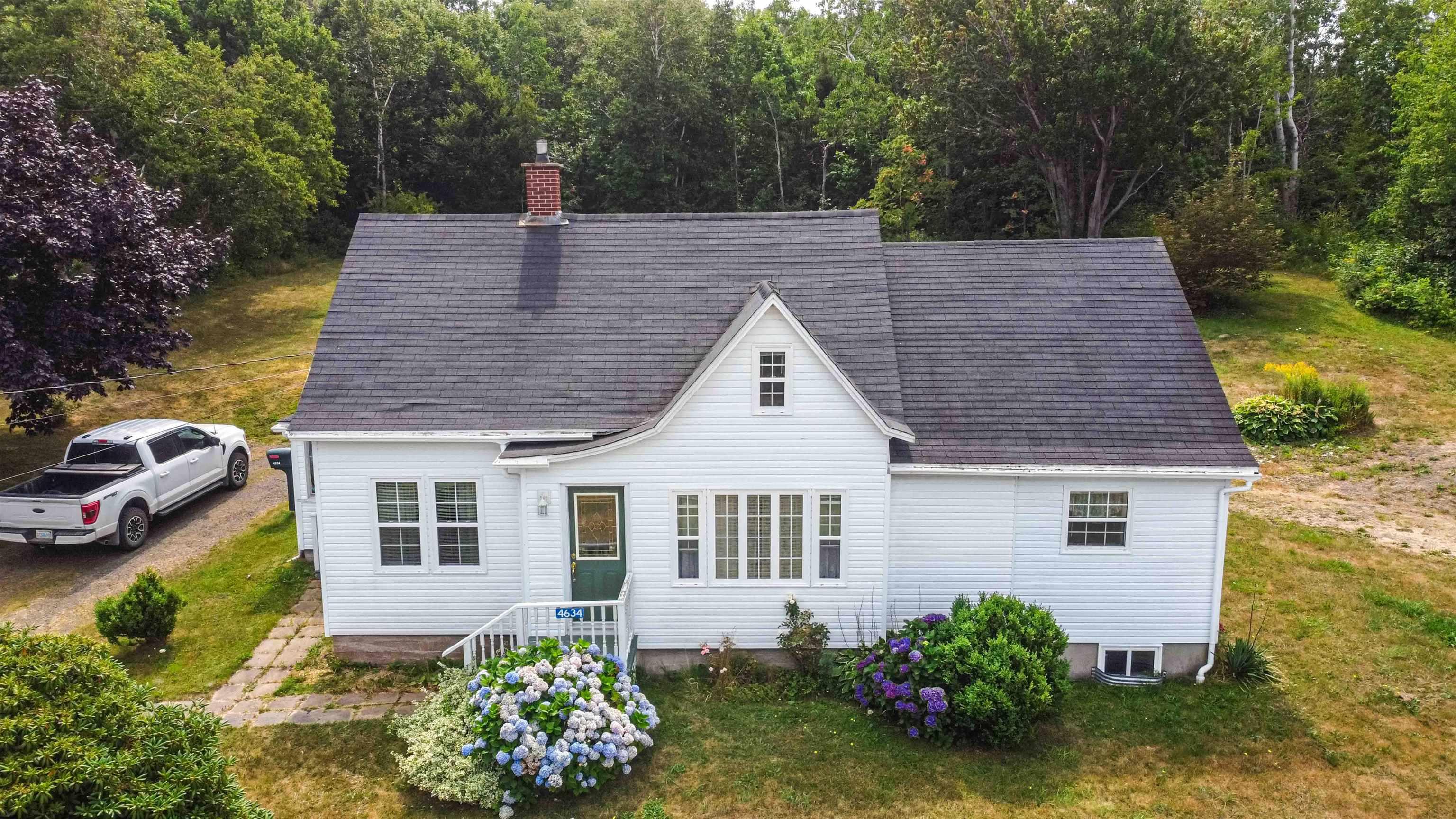 $359,000.00: 4634 Shore Road W, Parkers Cove