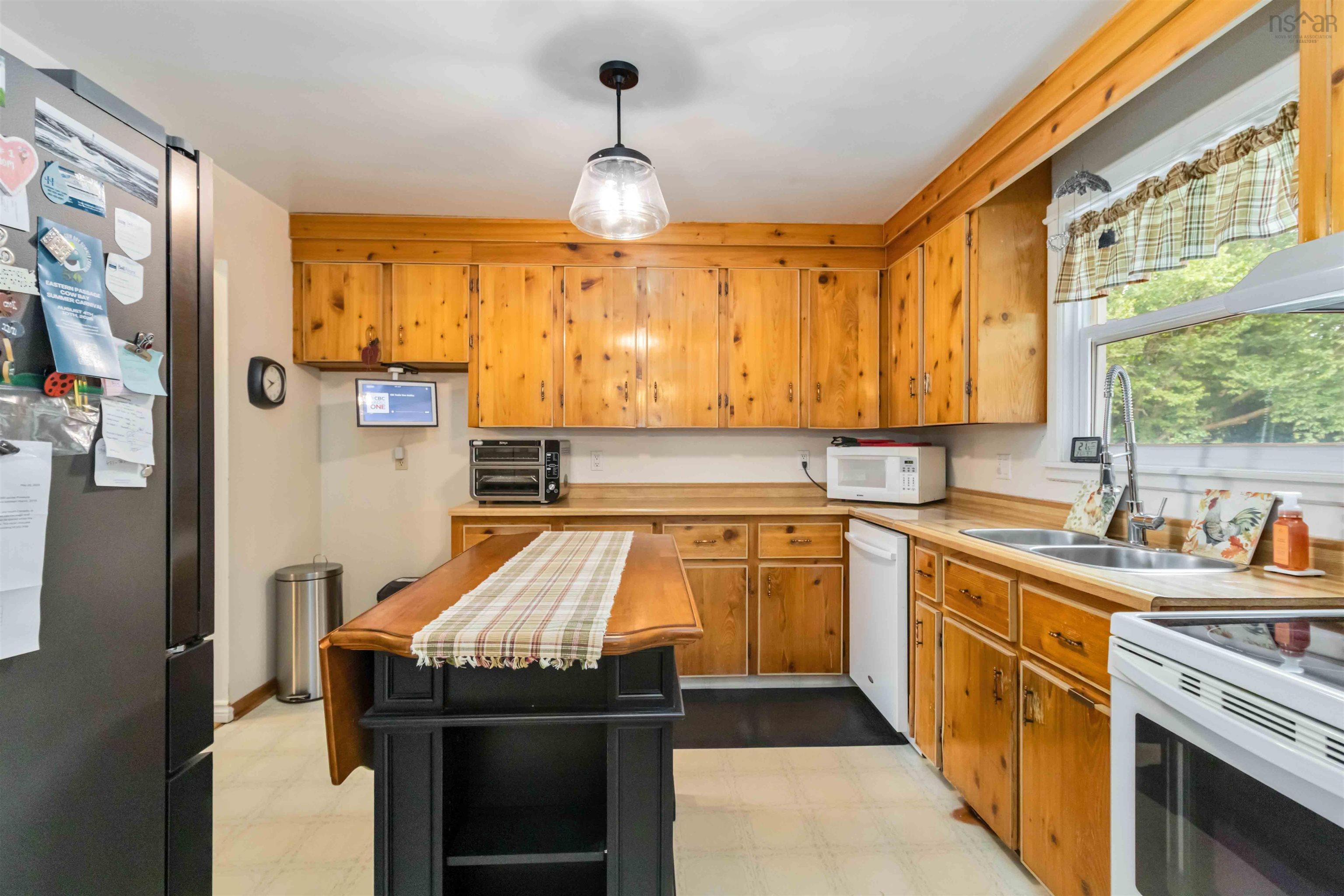 $524,900.00: 535 Cow Bay Road, Eastern Passage