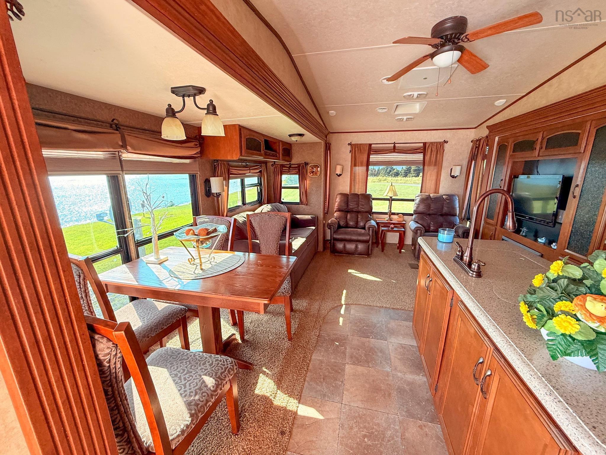 $289,000.00: Shore Road, Lower L