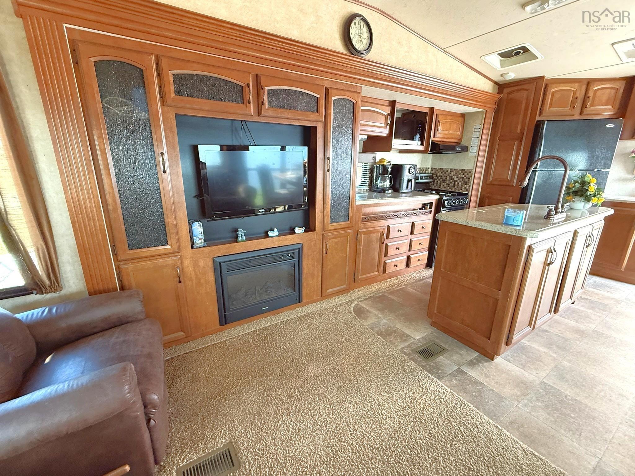 $289,000.00: Shore Road, Lower L