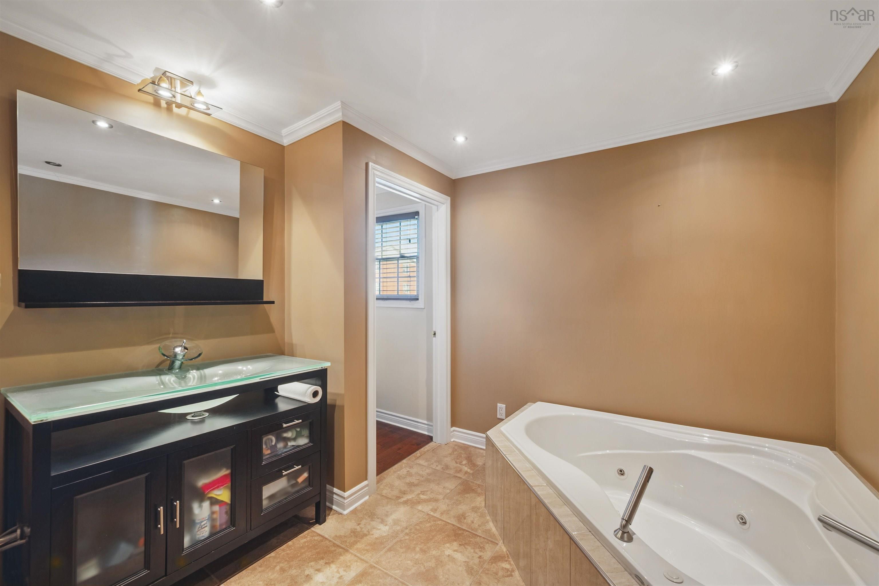 5526 Charles Street, Halifax, NS (MLS 202520713)