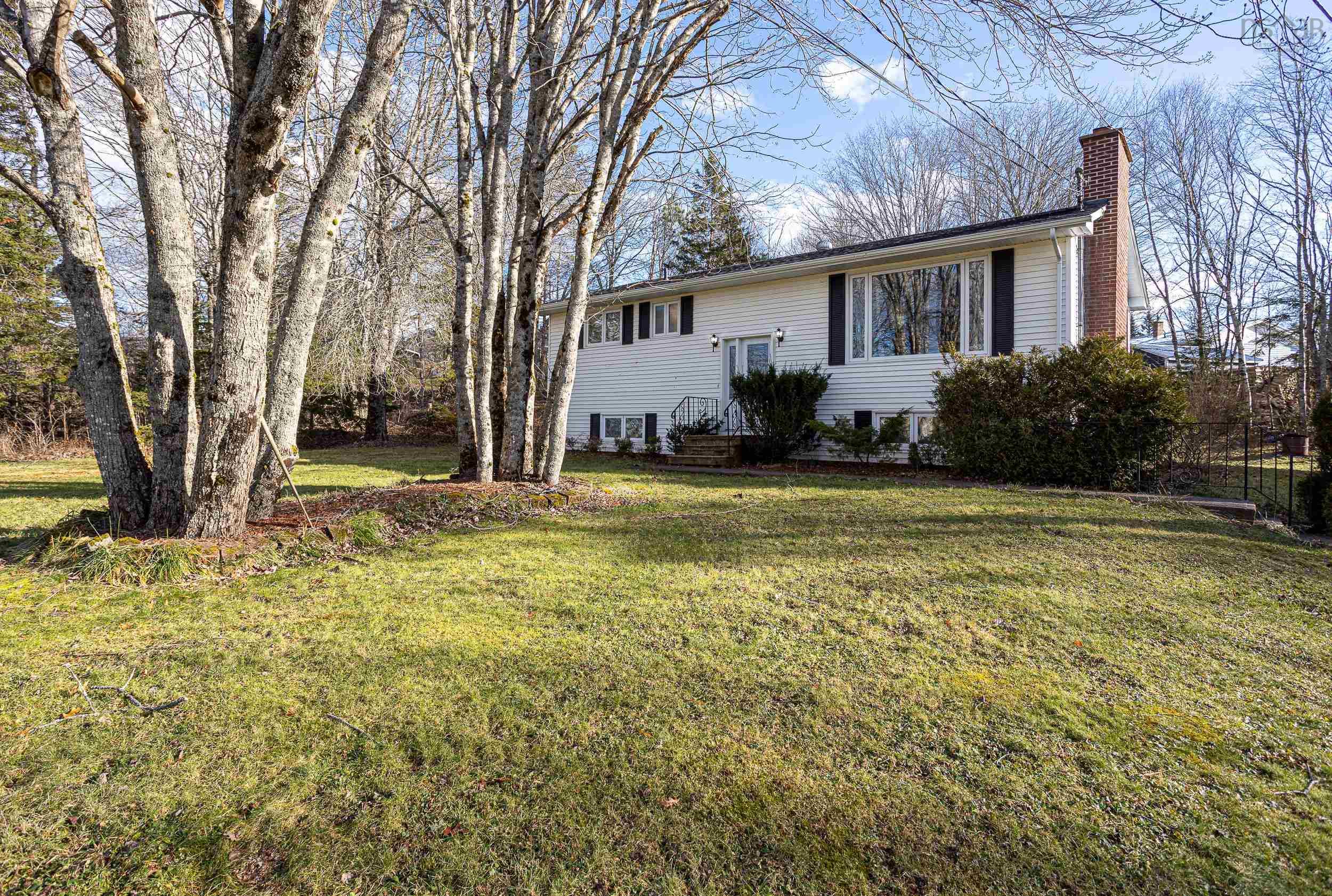 $250,000.00: 17 Easthill Court, Hilden