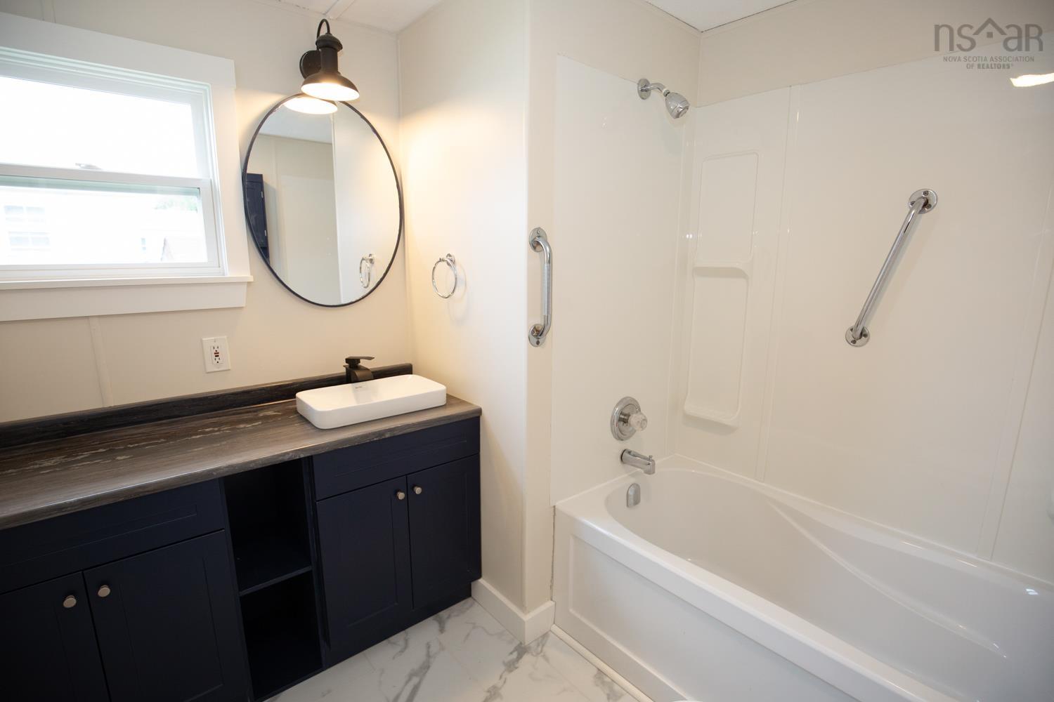 $199,500.00: 21 COLLEGE Court, Bible Hill