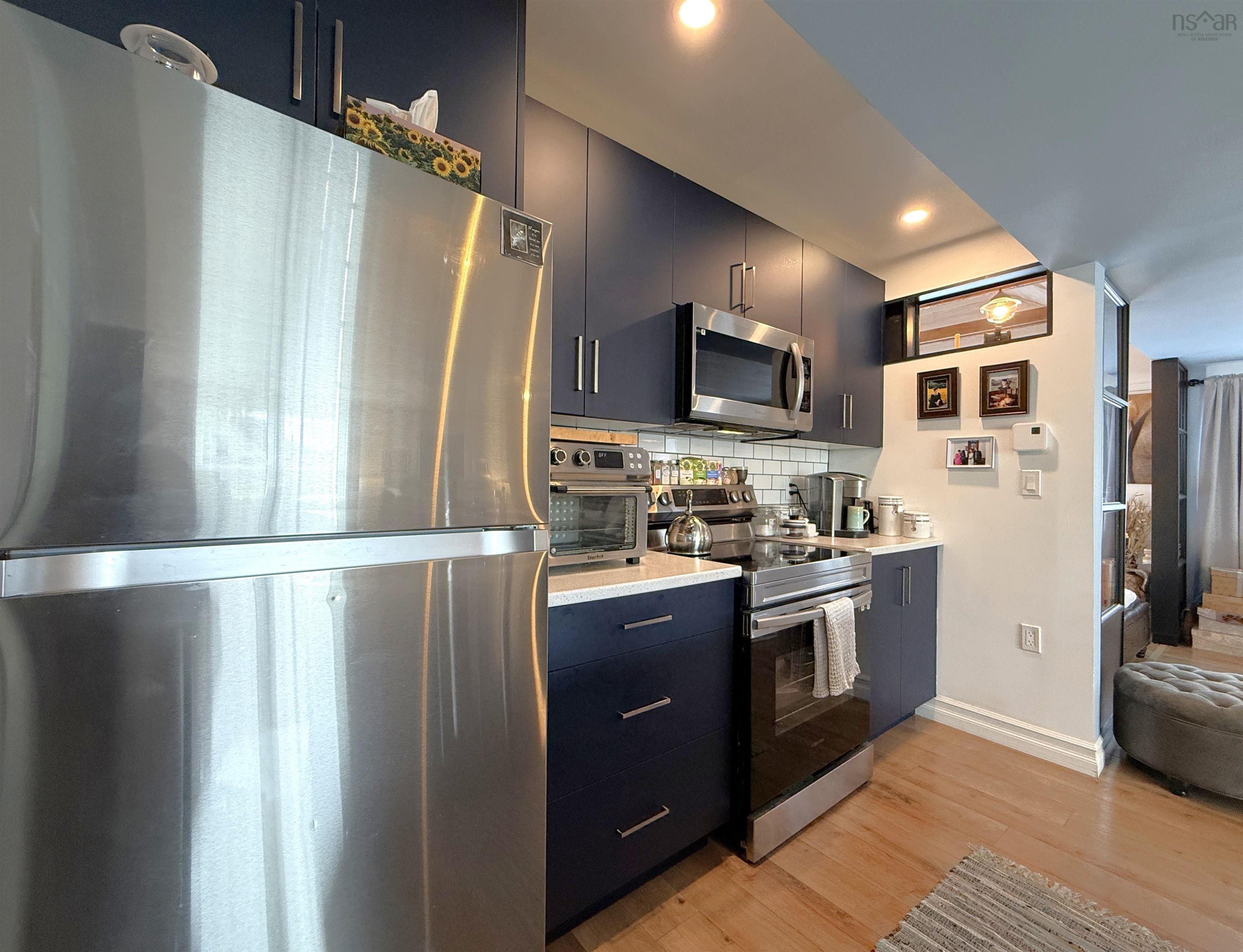 $324,900.00: 10 Pelham Street, Lunenburg