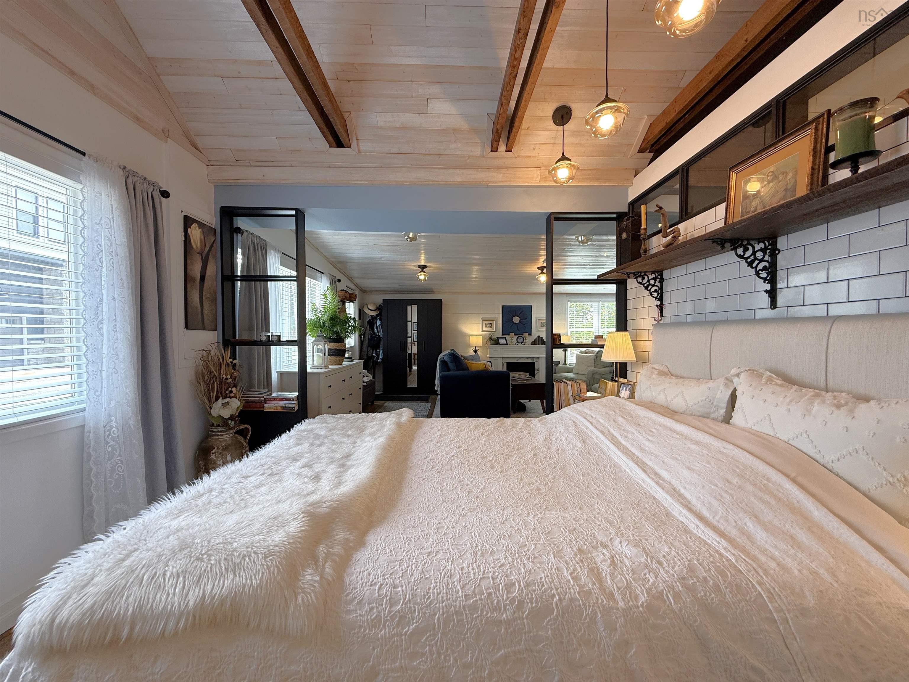 $324,900.00: 10 Pelham Street, Lunenburg