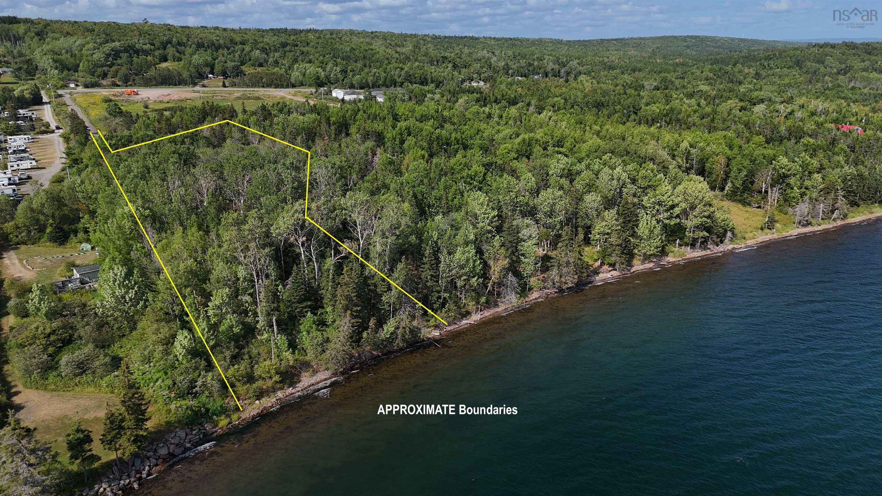 $157,500.00: 23-1 105 Highway, Baddeck Inlet