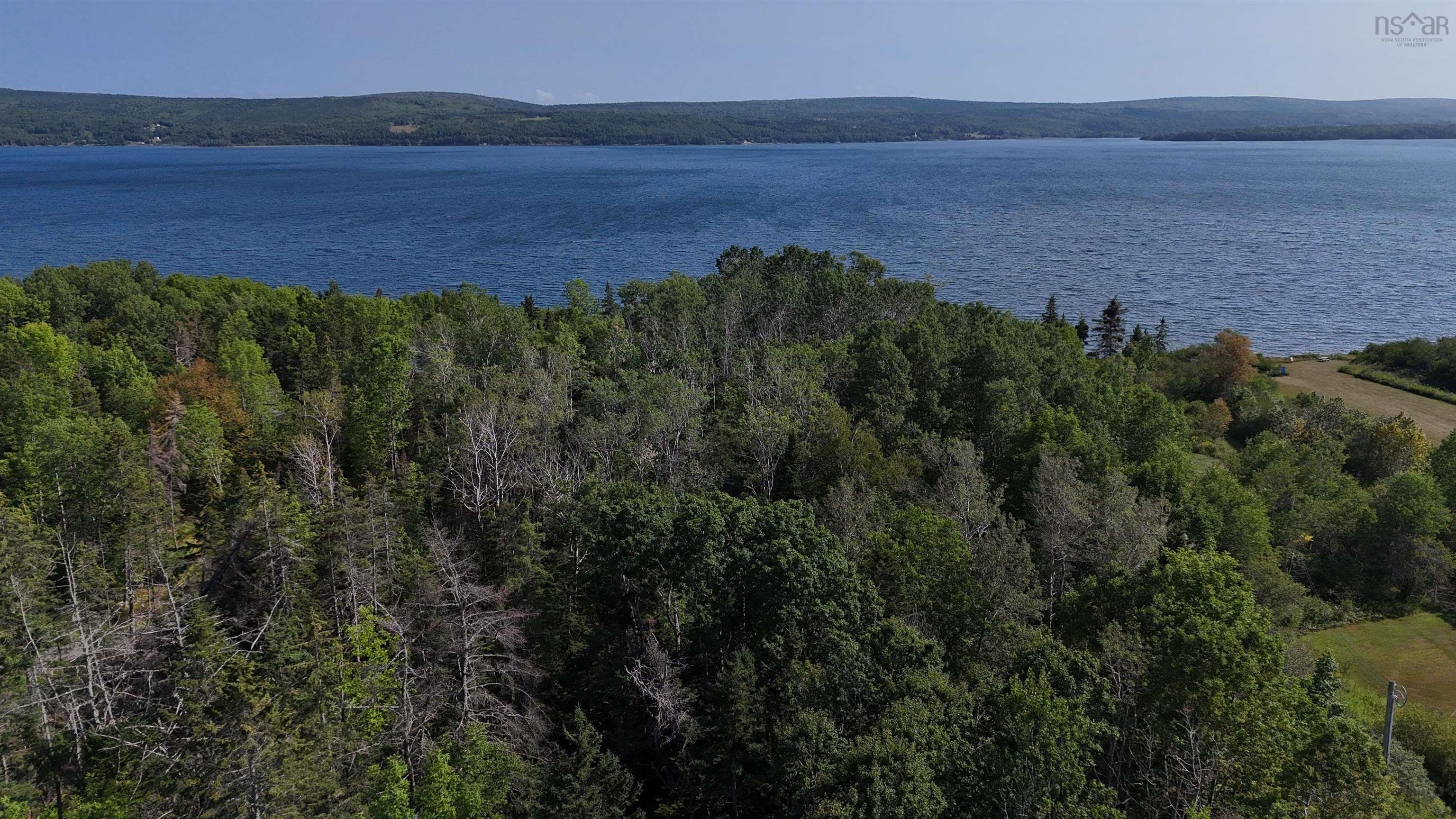 $157,500.00: 23-1 105 Highway, Baddeck Inlet