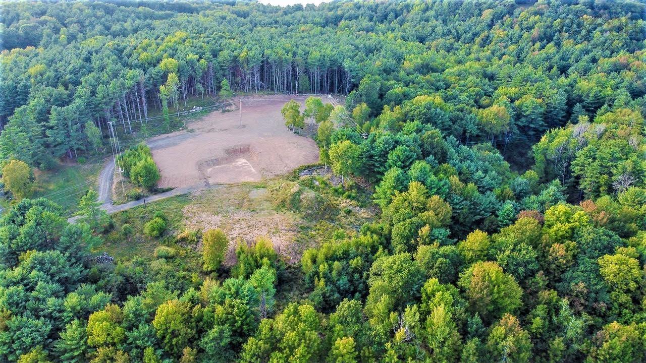 $499,000.00: Lot 21-1 & -2 Wye Street, Mahone Bay