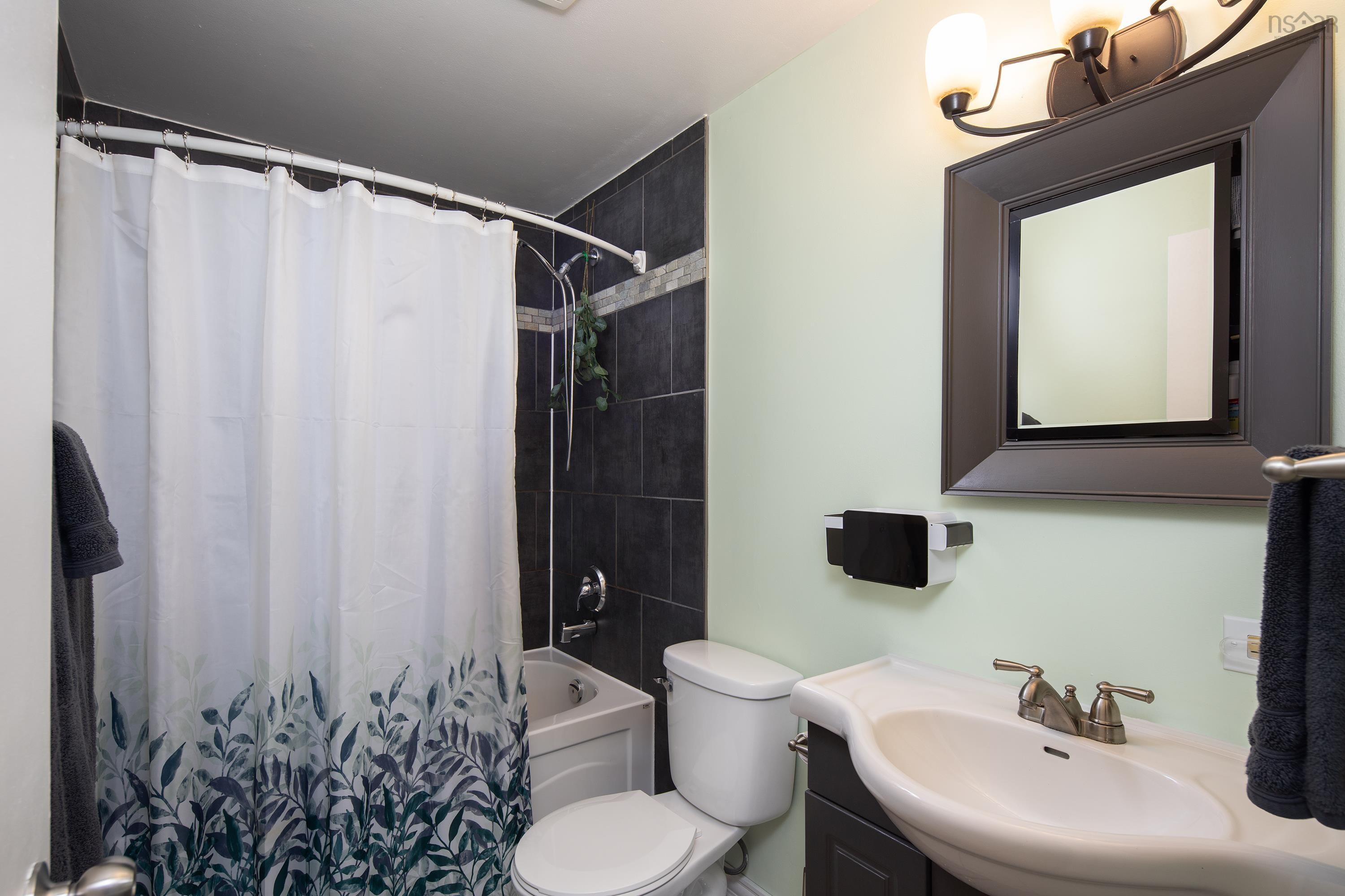 $499,900.00: 30 Inglewood, Cole Harbour