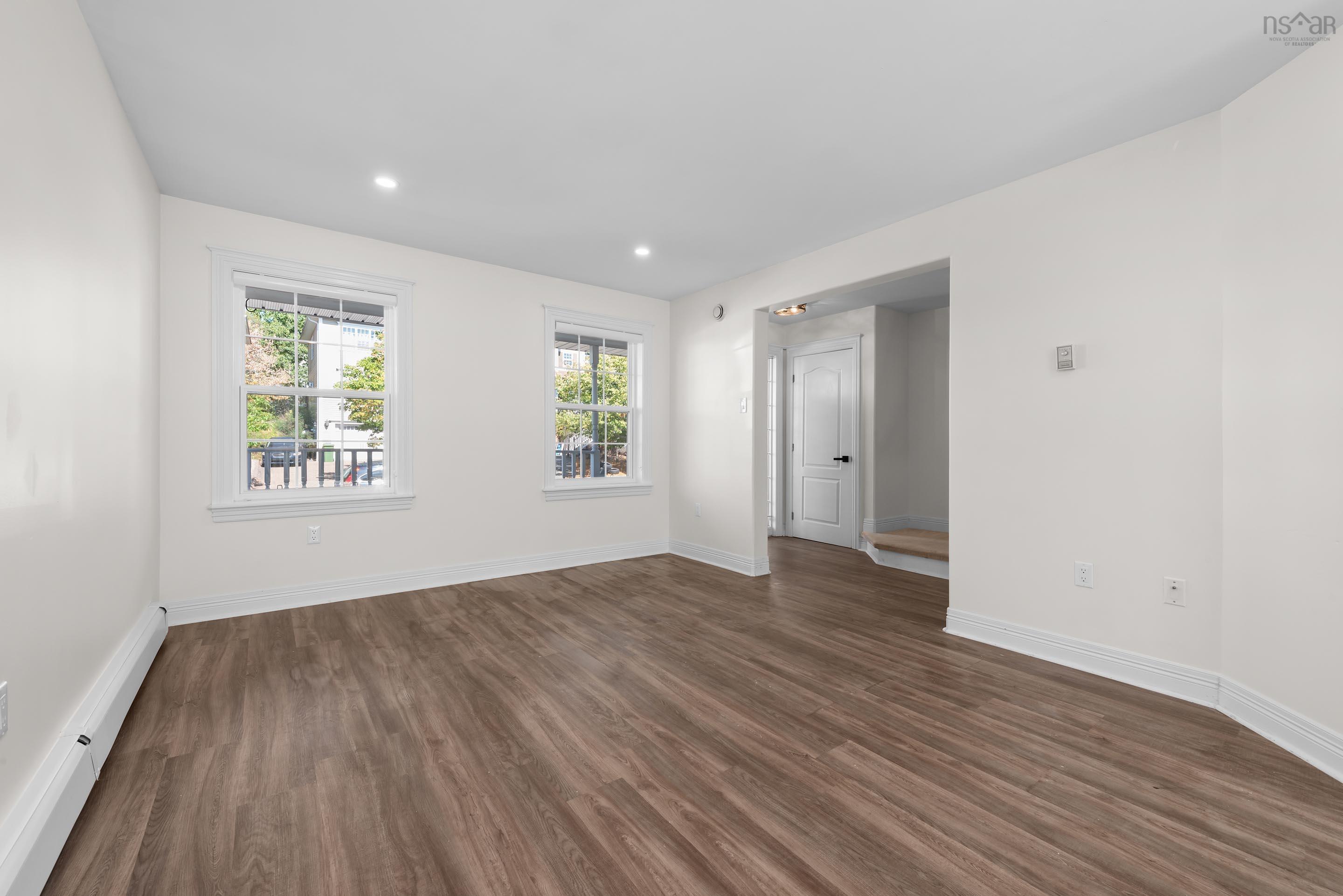 $739,000.00: 73 Red Fern Terrace, Halifax