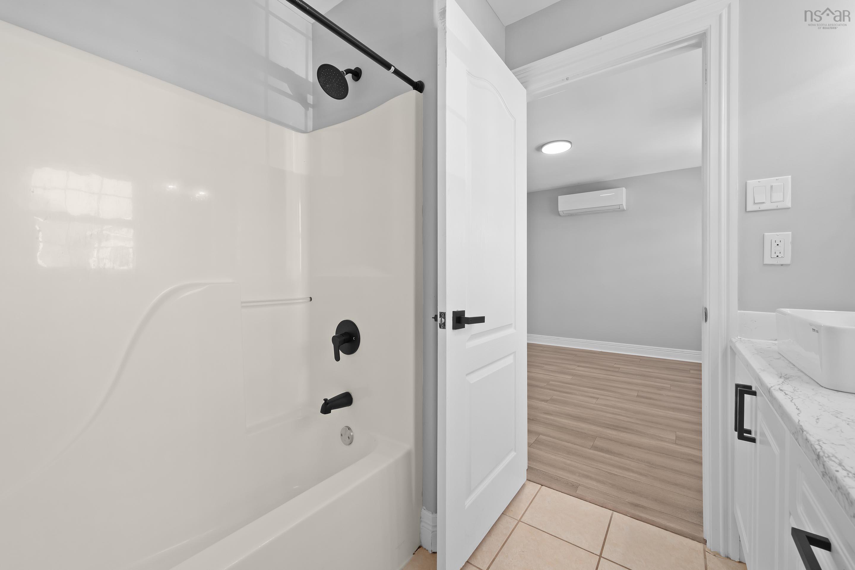 $739,000.00: 73 Red Fern Terrace, Halifax