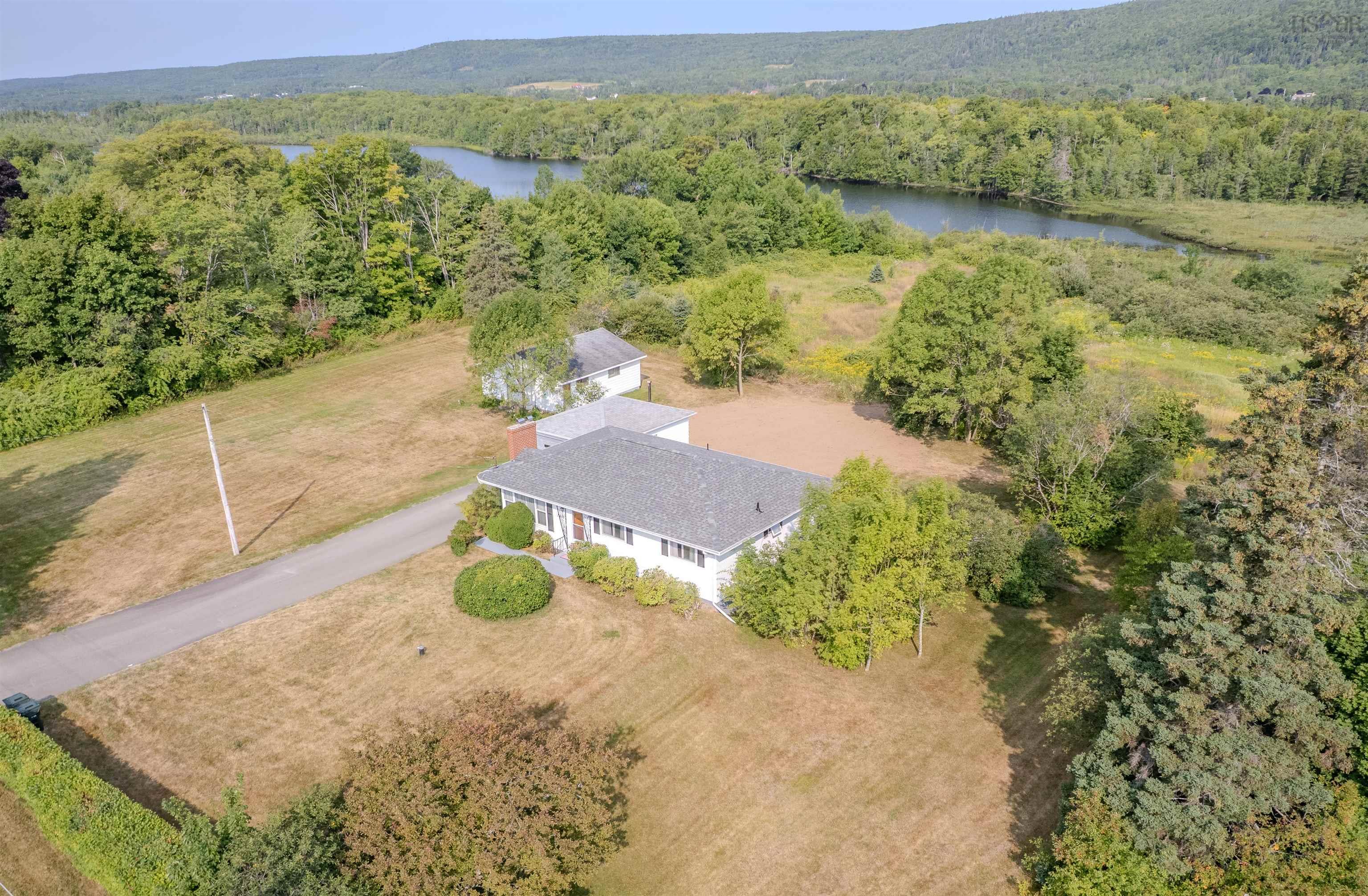 $324,000.00: 2450 Kings Road, Sydney Forks